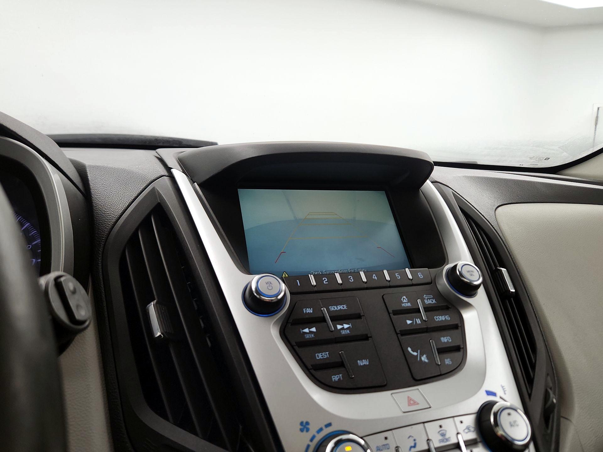 Thumbnail: 2017 Chevrolet Equinox - 11