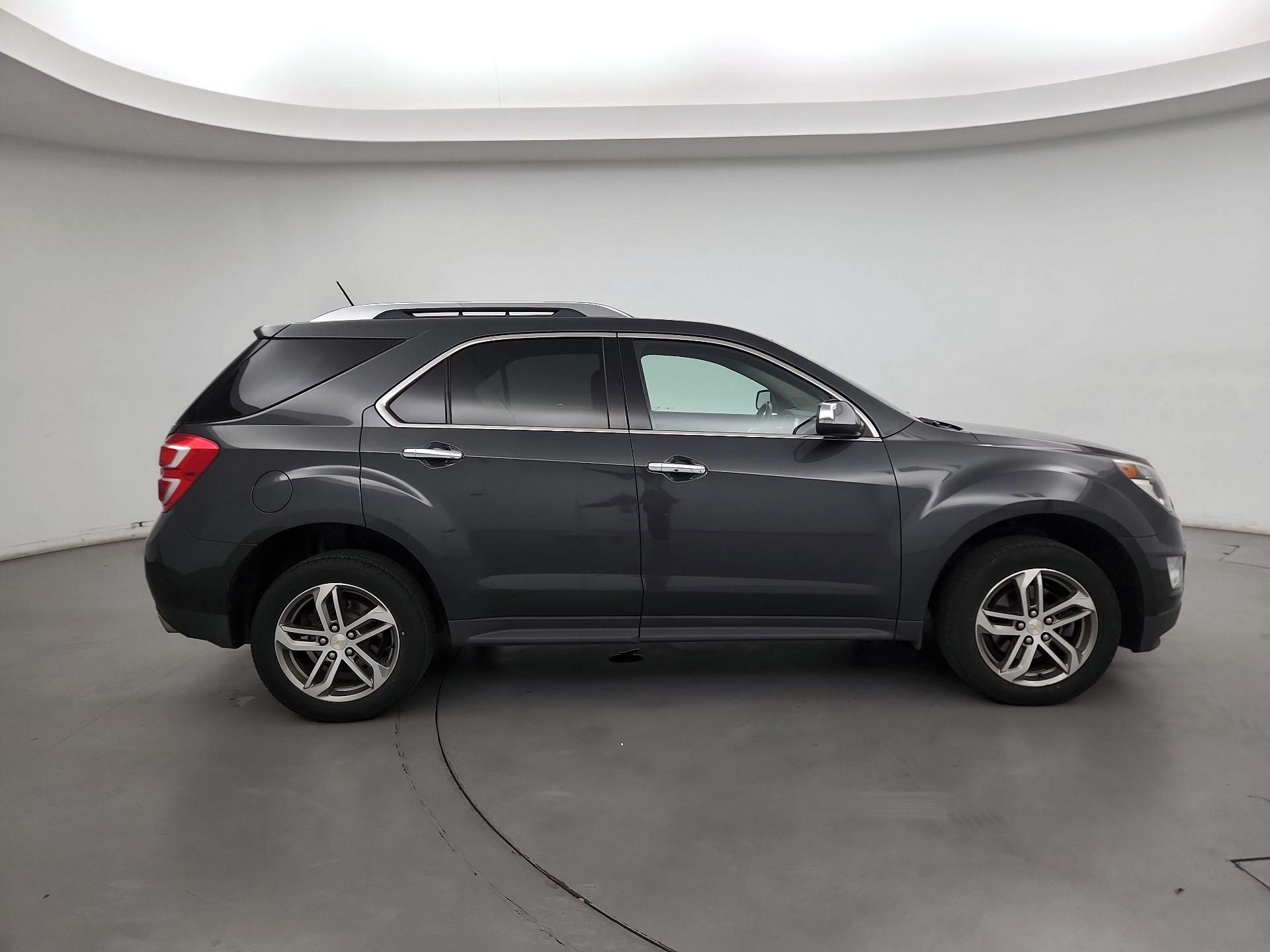 Thumbnail: 2017 Chevrolet Equinox - 4