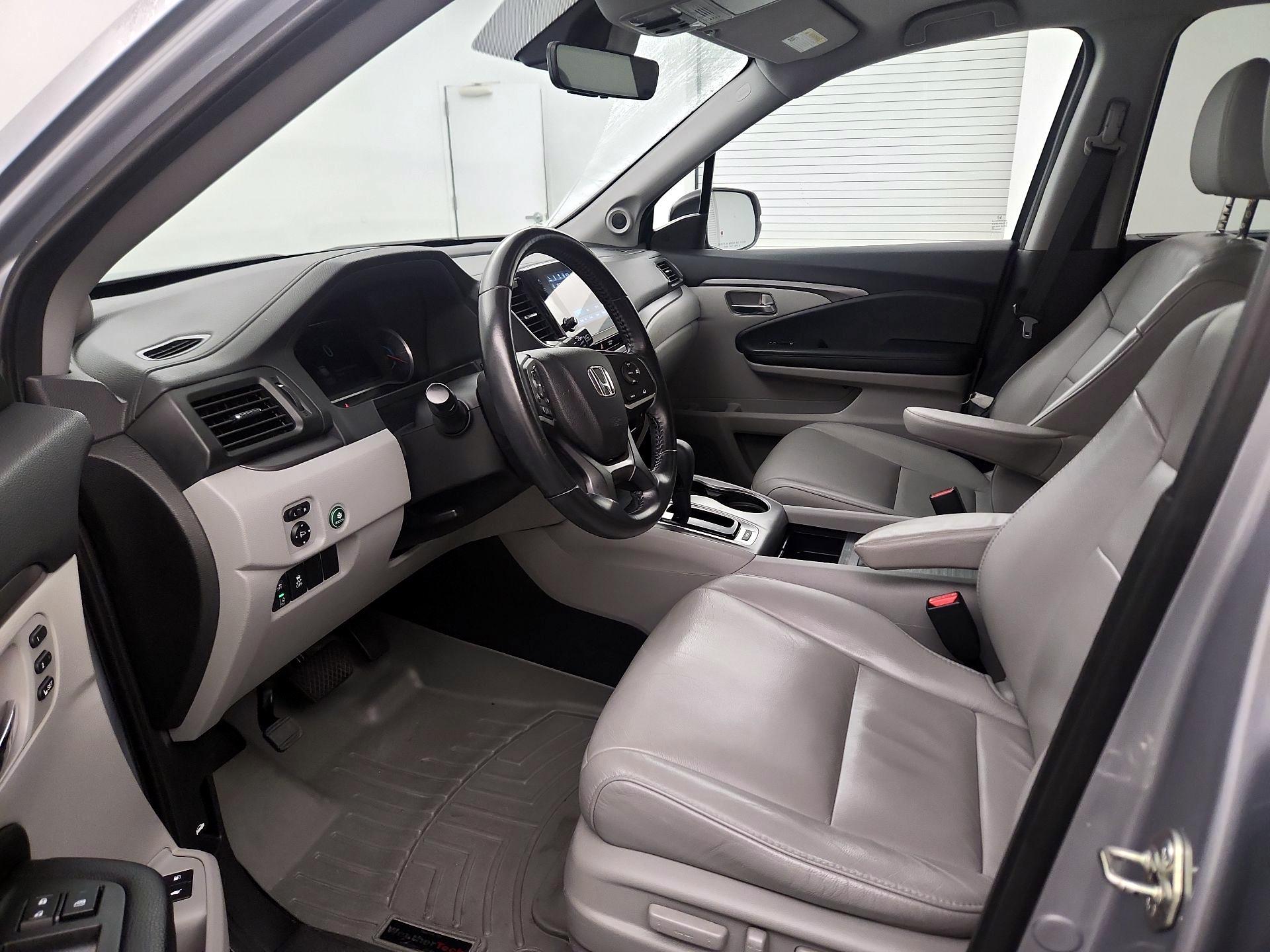 Thumbnail: 2019 Honda Pilot - 9