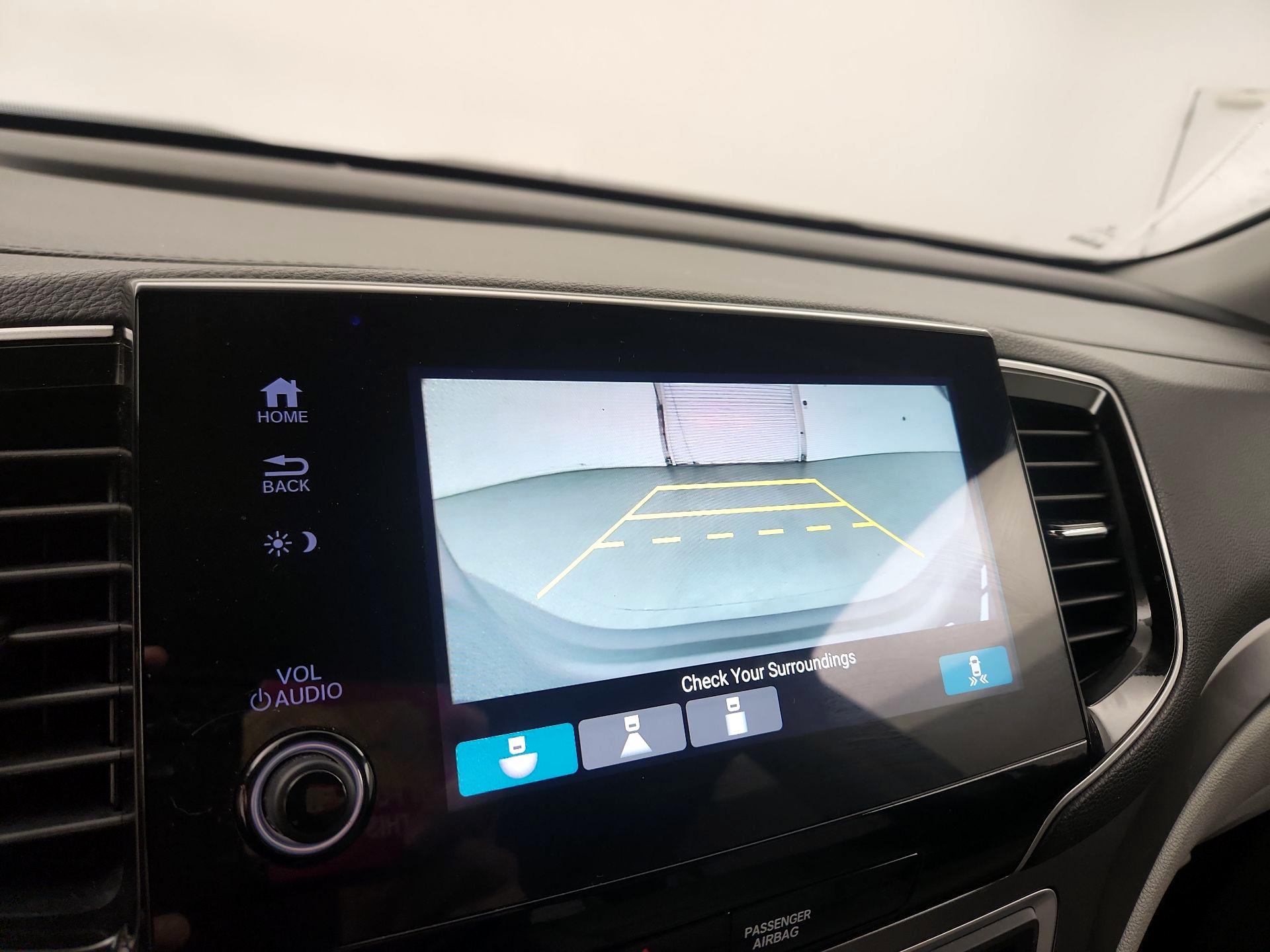 Thumbnail: 2019 Honda Pilot - 12