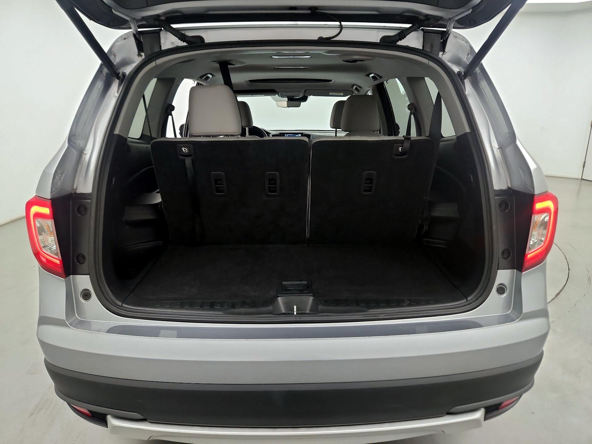 Thumbnail: 2019 Honda Pilot - 20