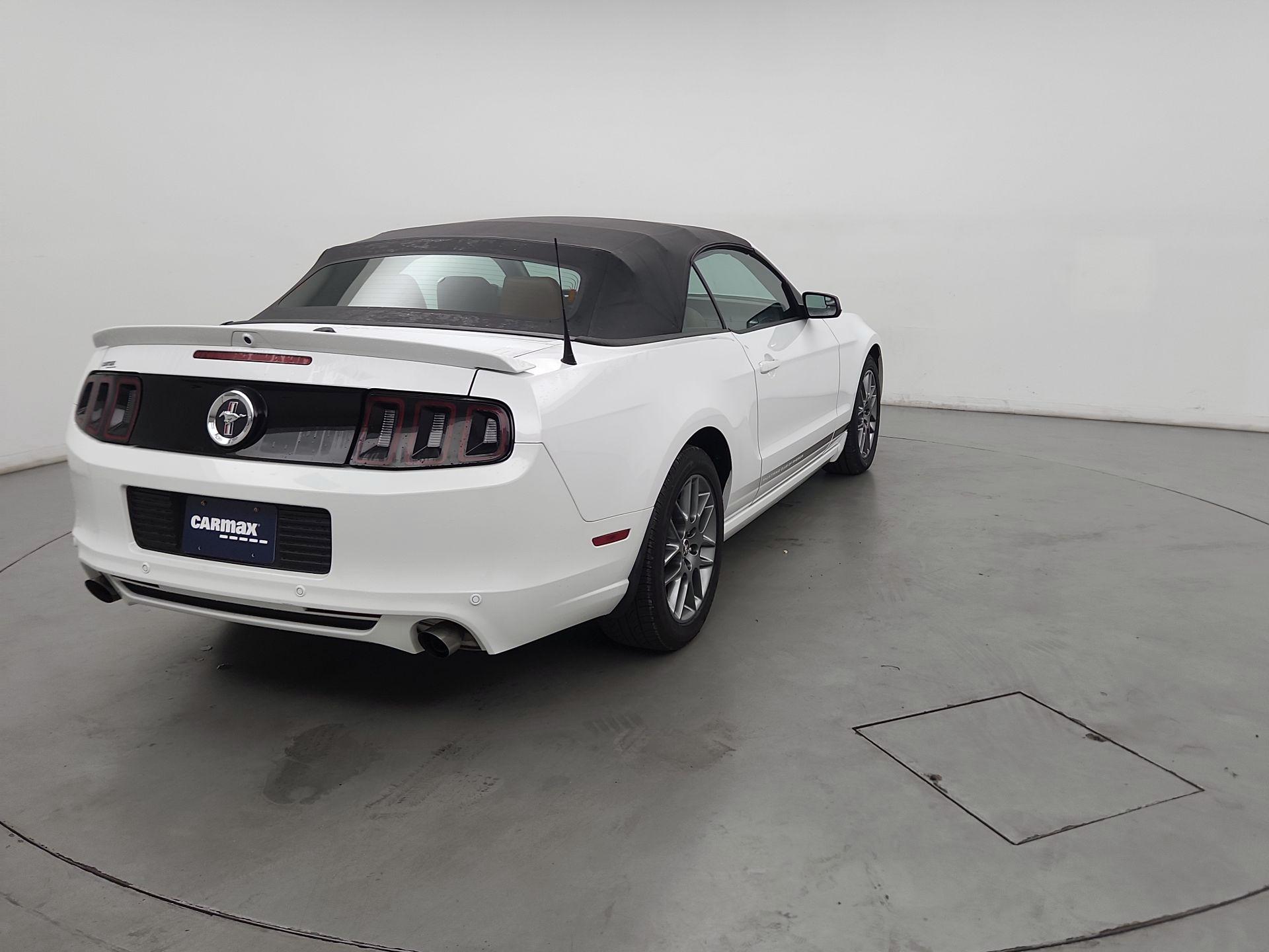 Thumbnail: 2014 Ford Mustang - 5