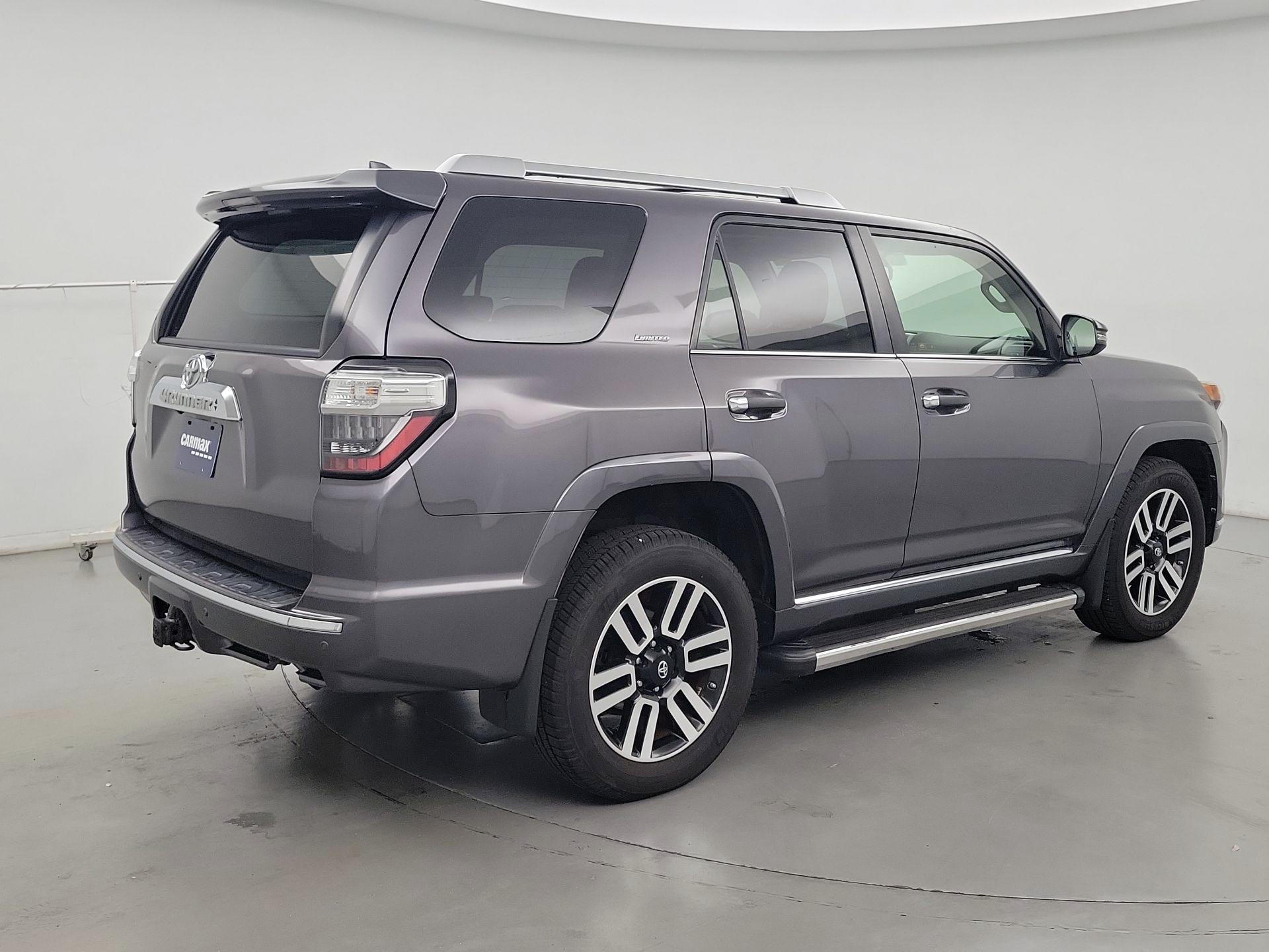 Thumbnail: 2016 Toyota 4Runner - 5
