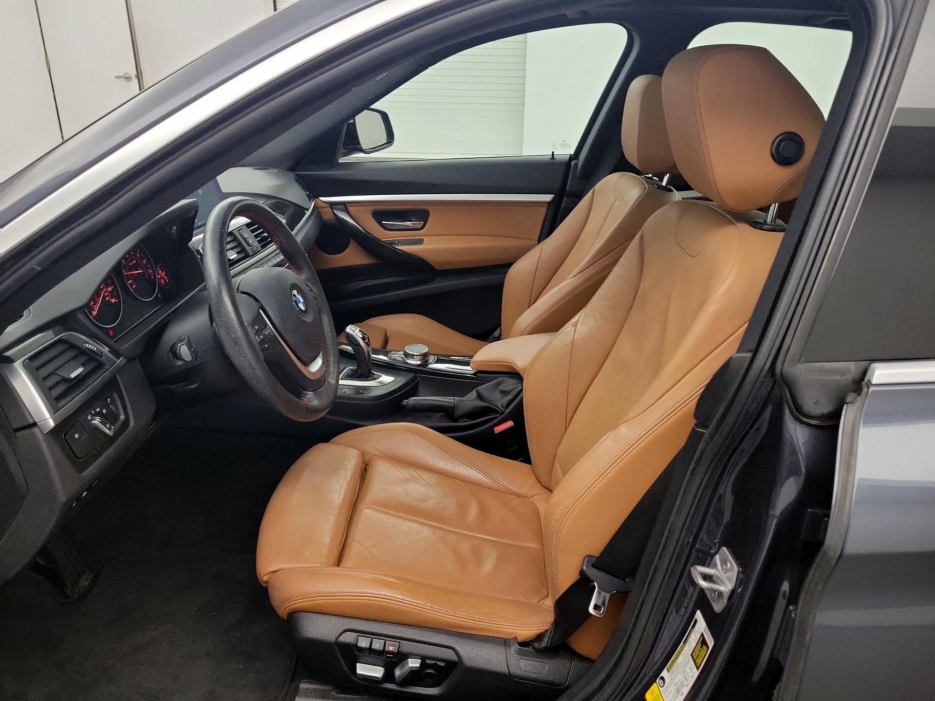 Thumbnail: 2018 BMW 3 Series - 9