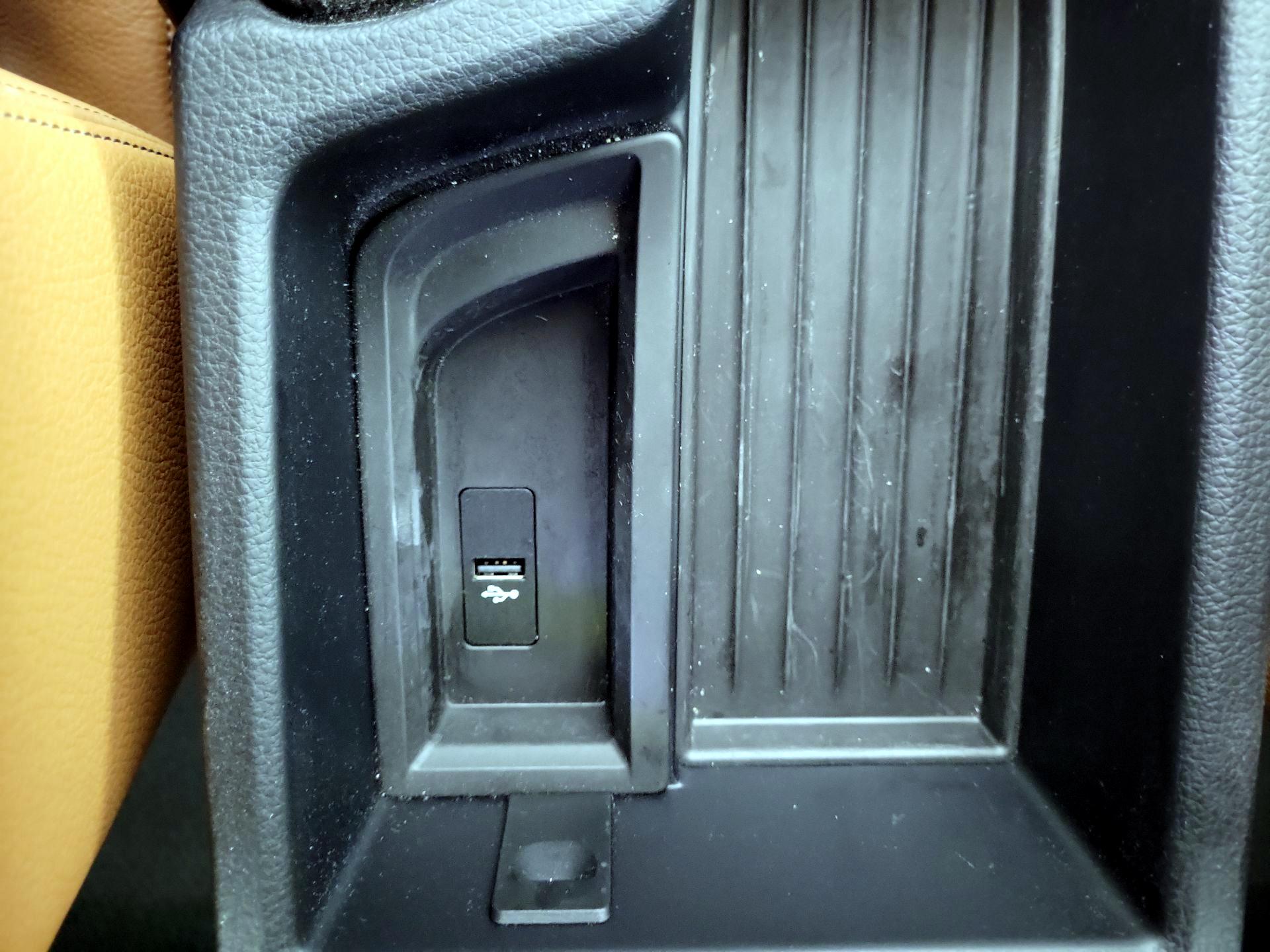 Thumbnail: 2018 BMW 3 Series - 17