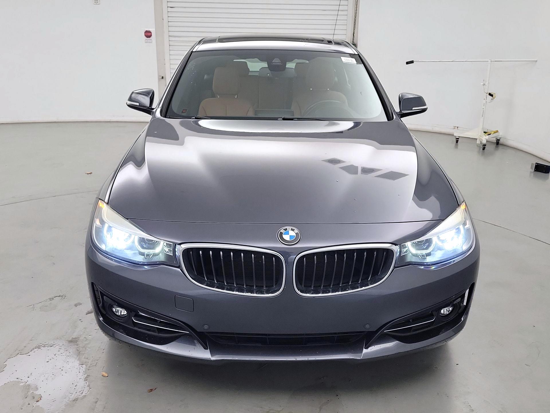 Thumbnail: 2018 BMW 3 Series - 2