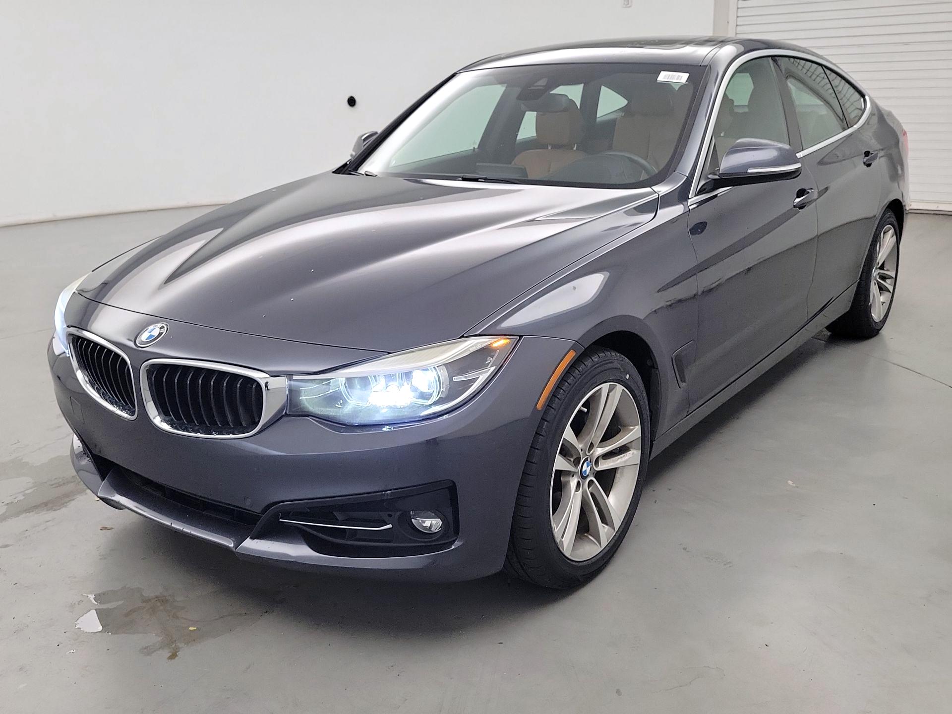 Thumbnail: 2018 BMW 3 Series - 3