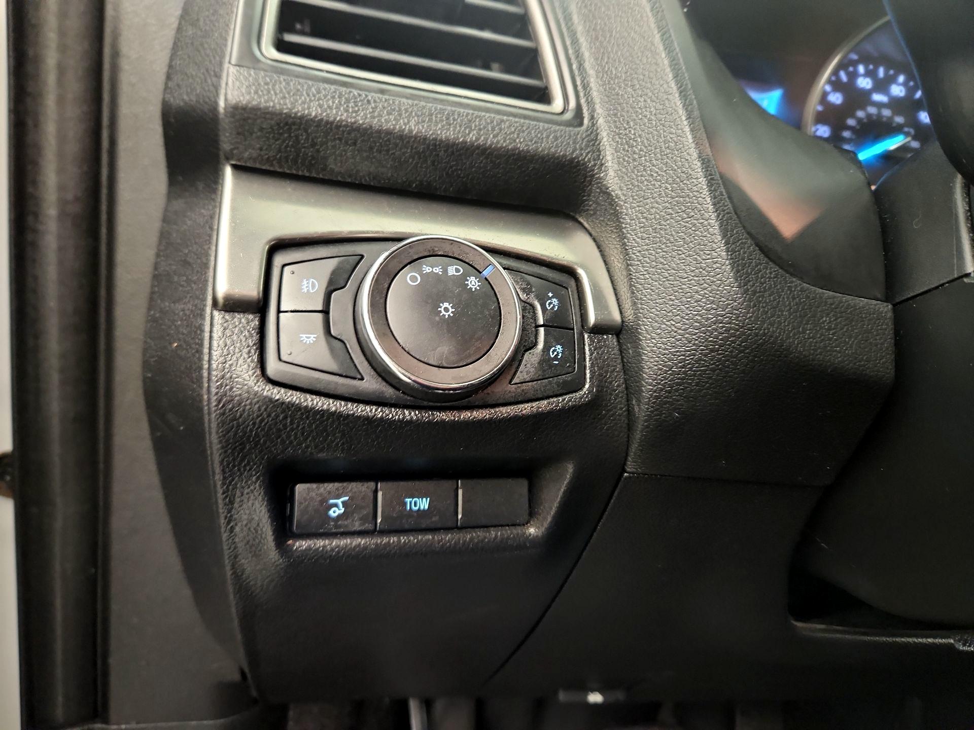 Thumbnail: 2019 Ford Explorer - 11