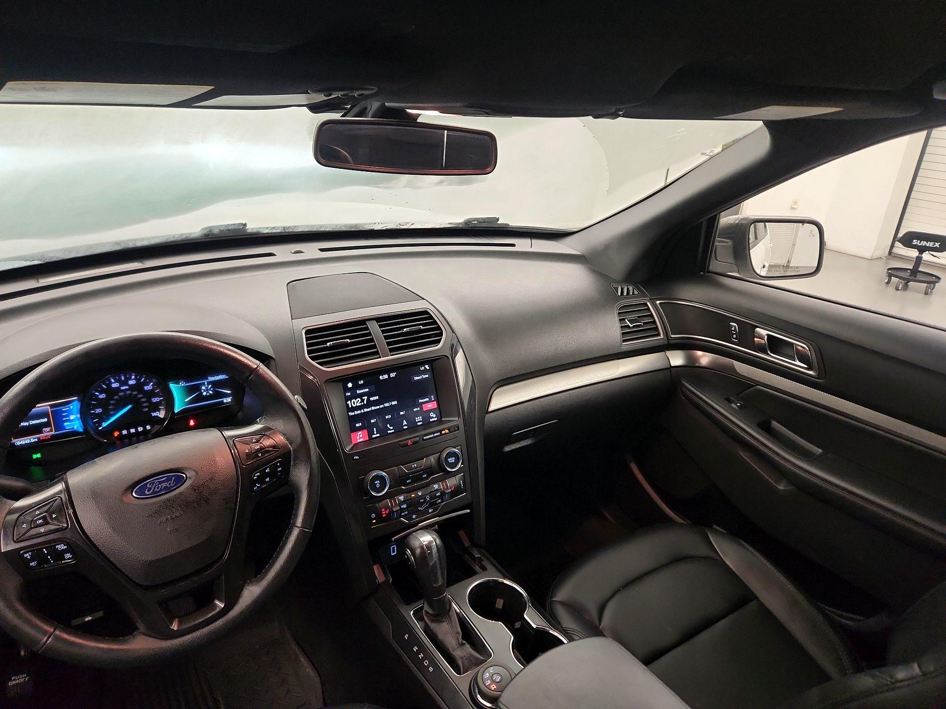 Thumbnail: 2019 Ford Explorer - 8