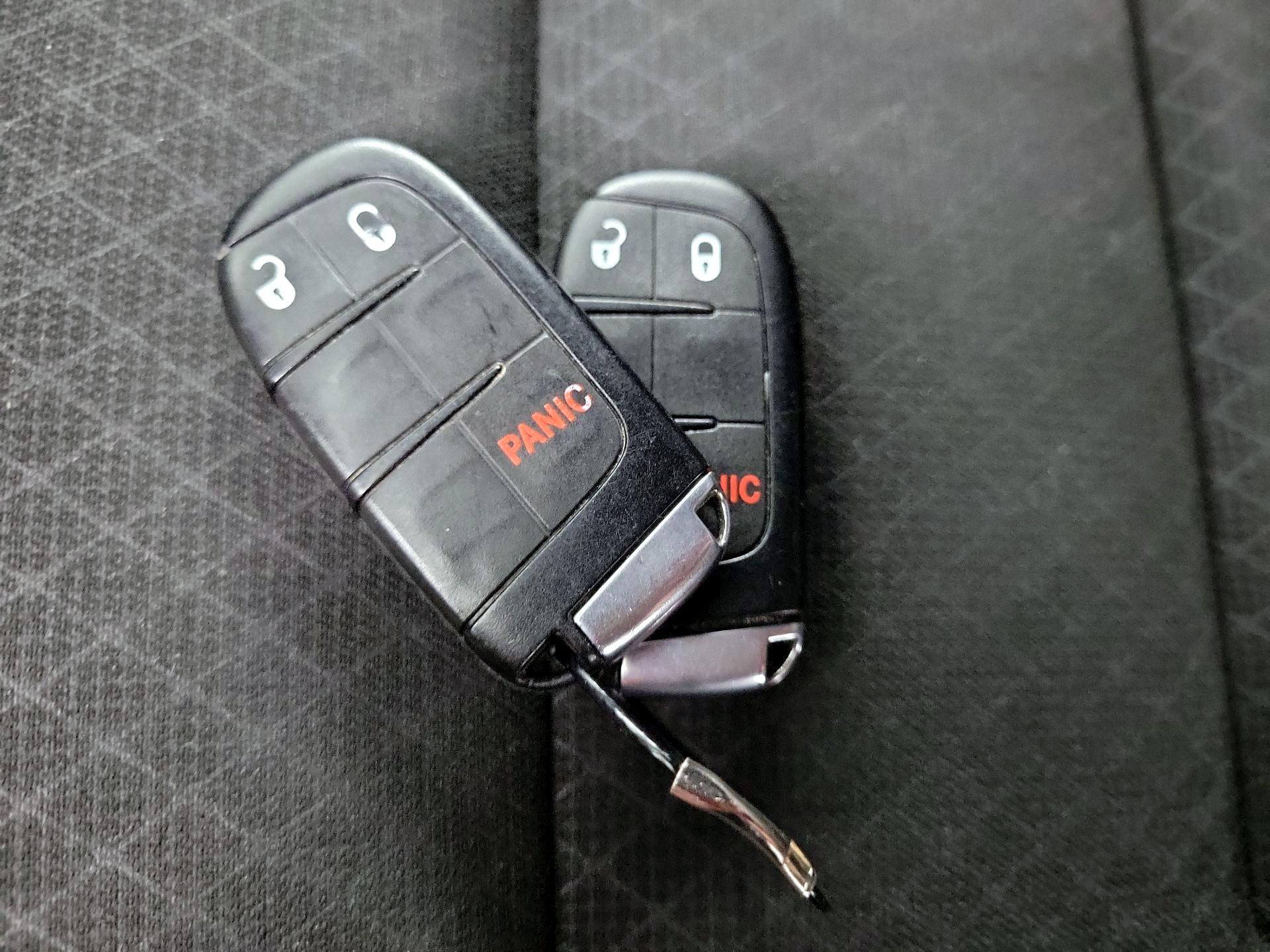 Thumbnail: 2018 Jeep Grand Cherokee - 20