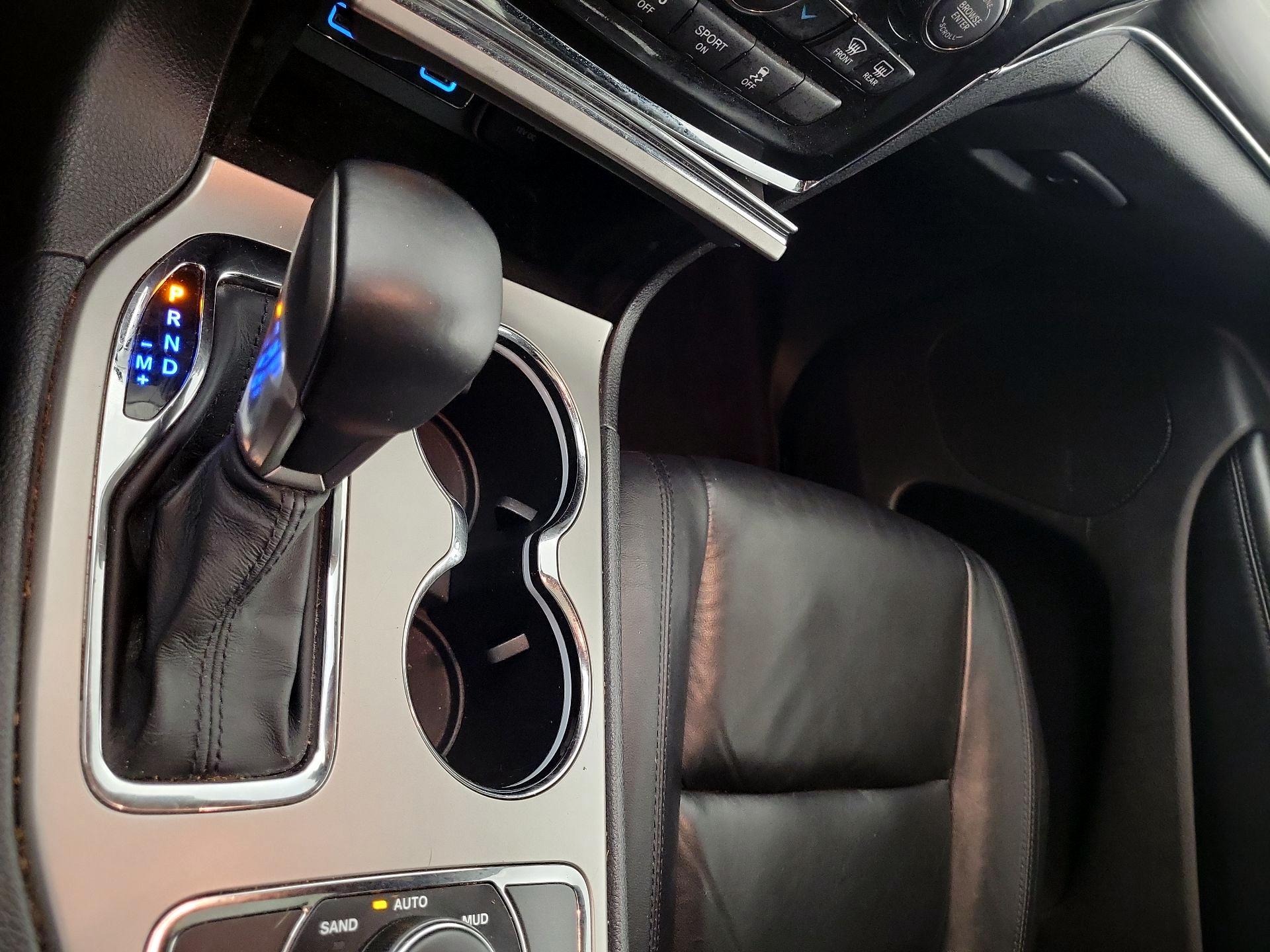 Thumbnail: 2019 Jeep Grand Cherokee - 16