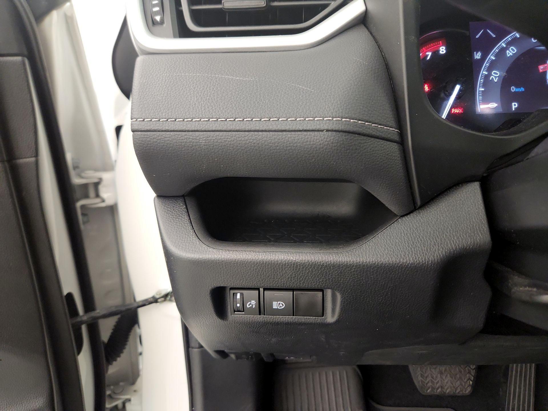 Thumbnail: 2023 Toyota RAV4 - 11