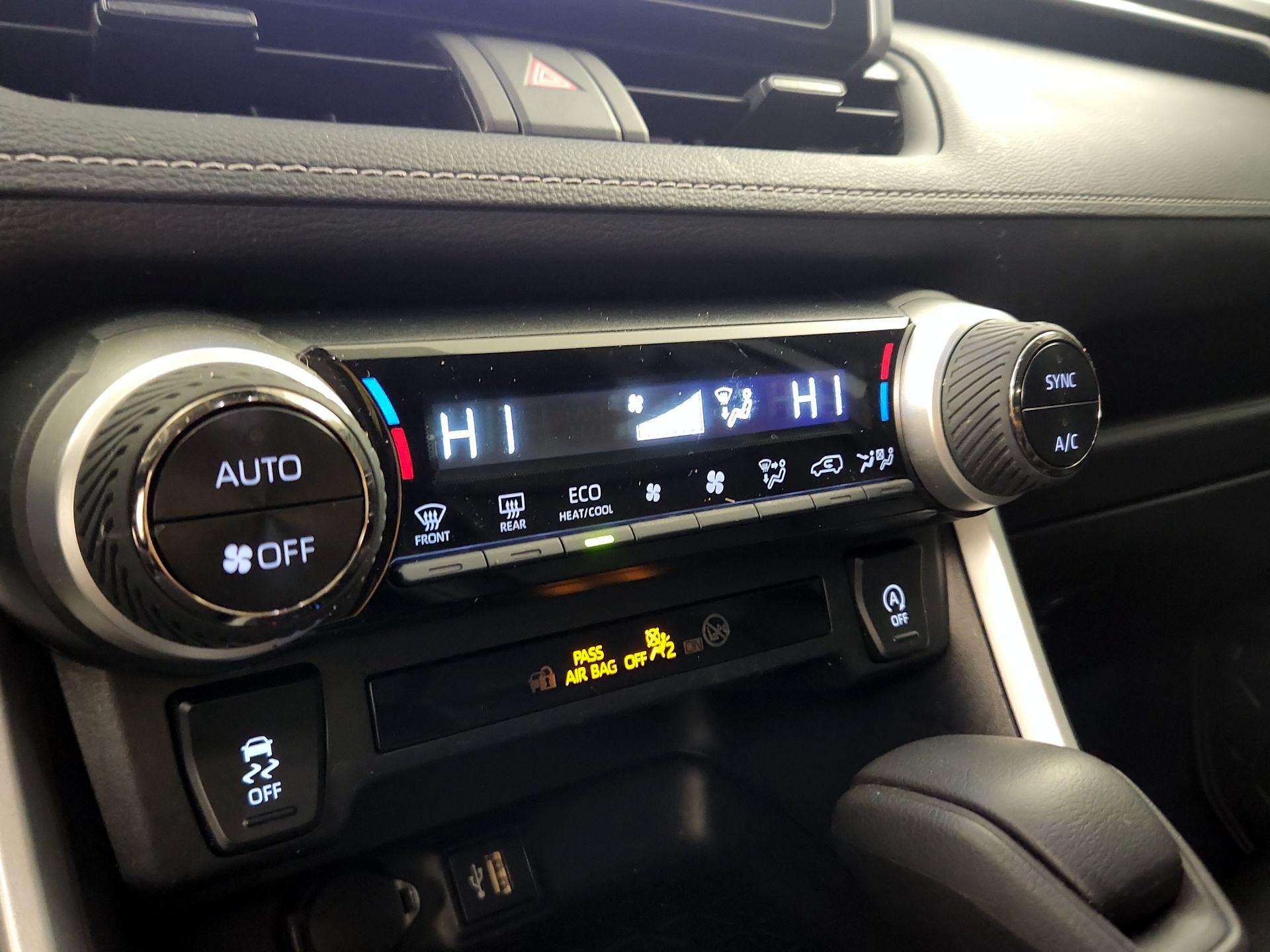 Thumbnail: 2023 Toyota RAV4 - 14