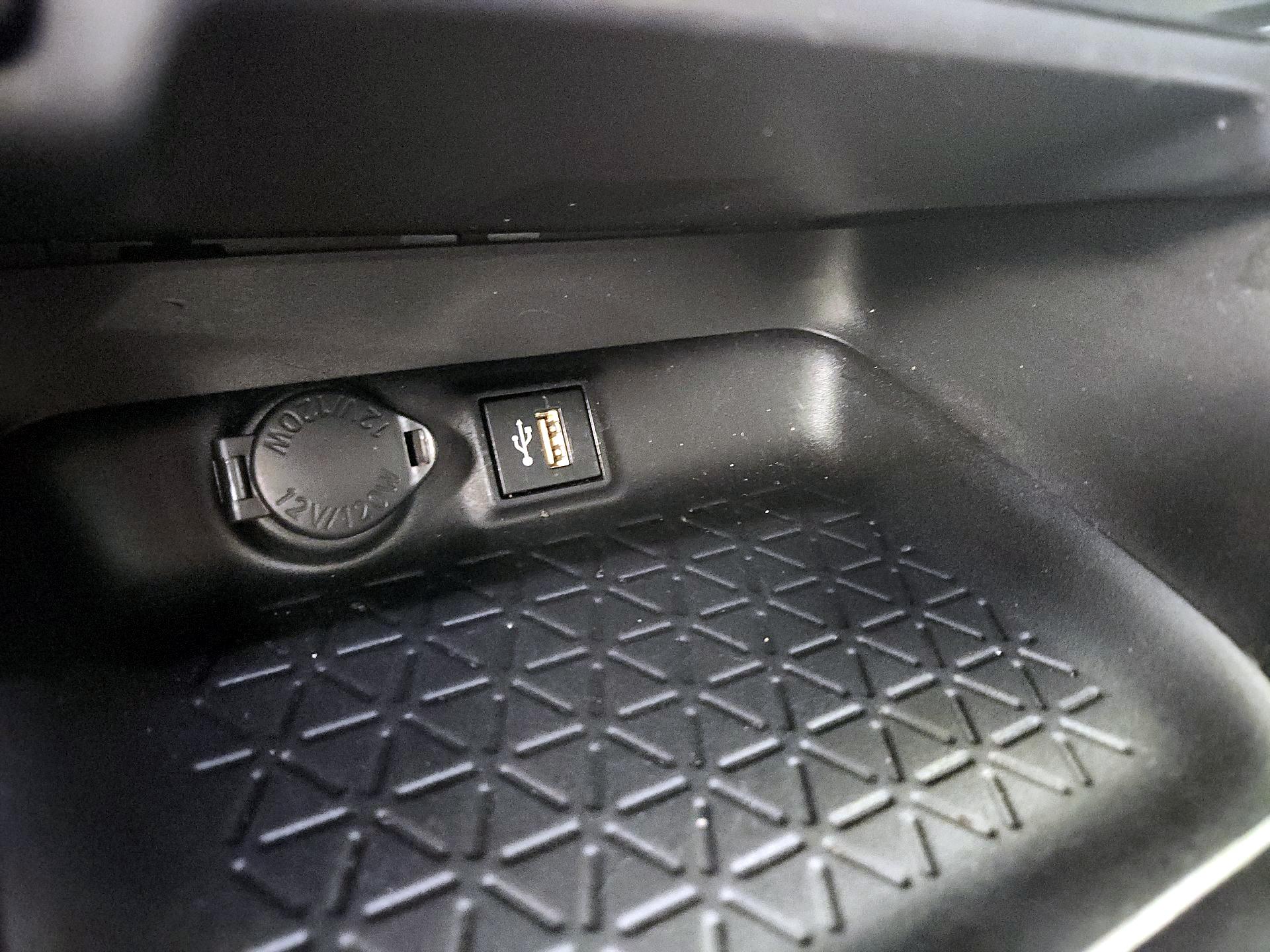 Thumbnail: 2023 Toyota RAV4 - 16