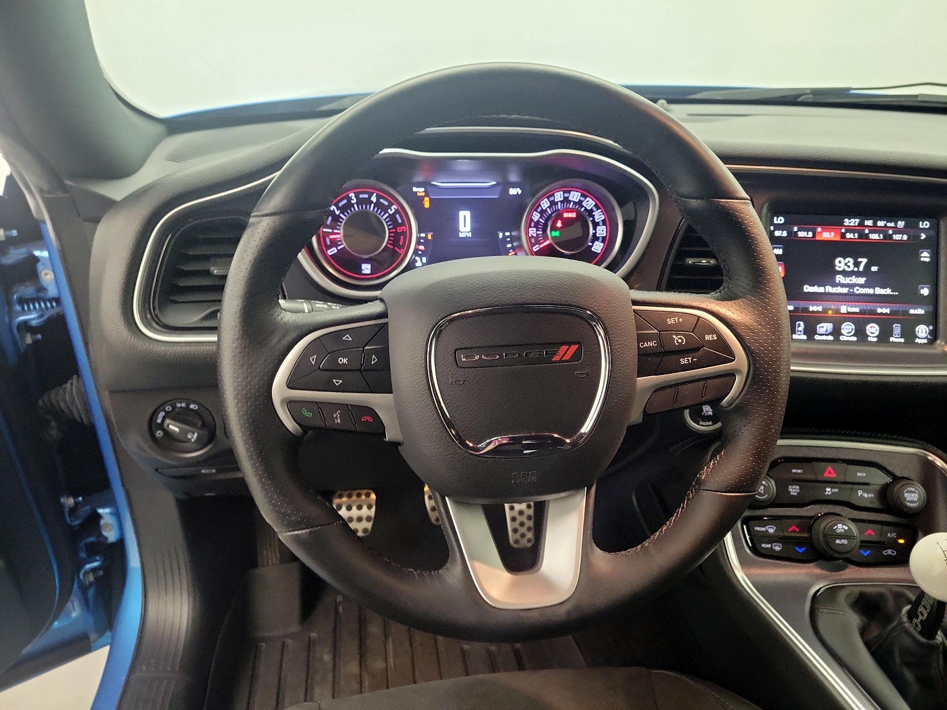 Thumbnail: 2015 Dodge Challenger - 10