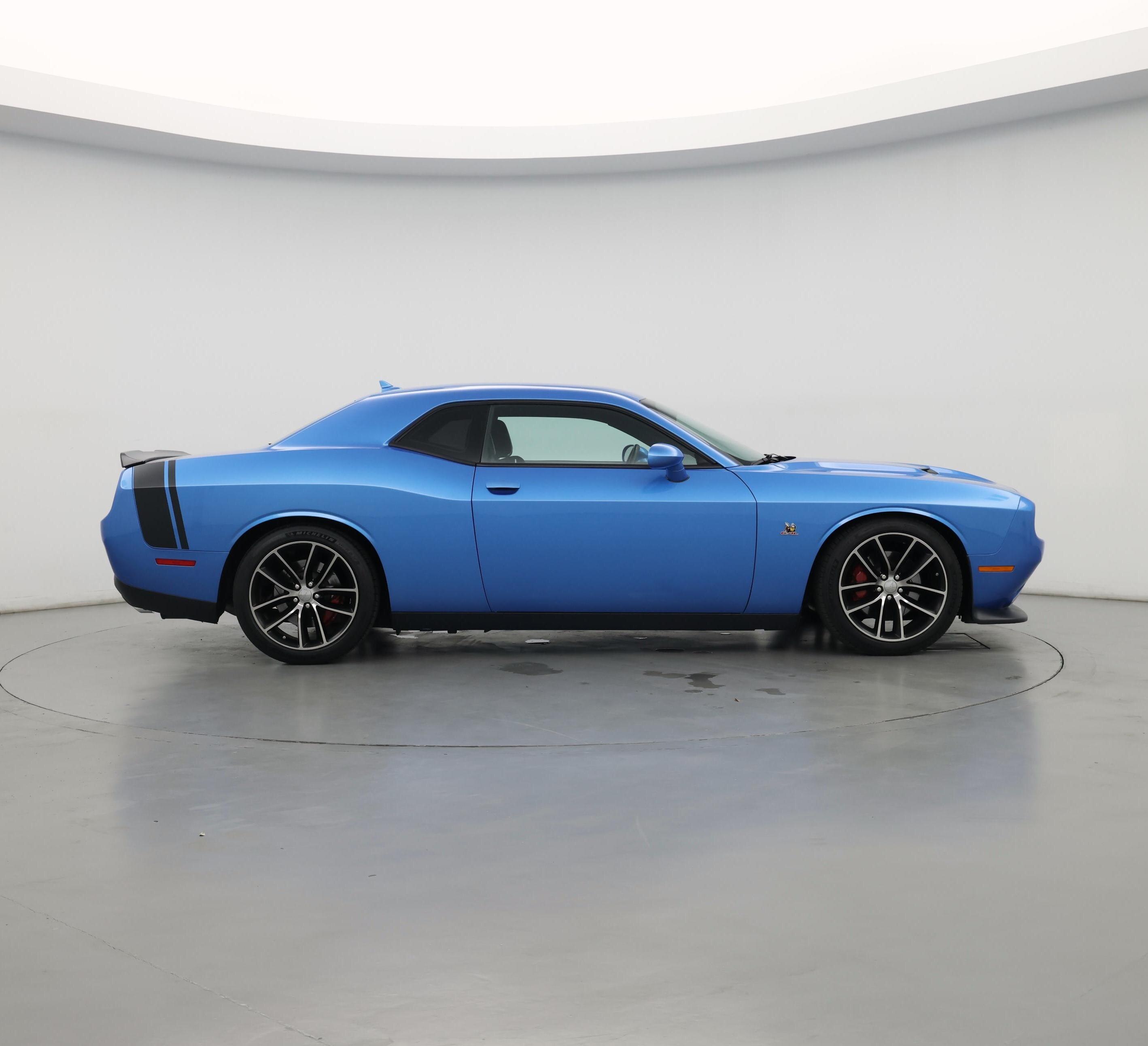 Thumbnail: 2015 Dodge Challenger - 7
