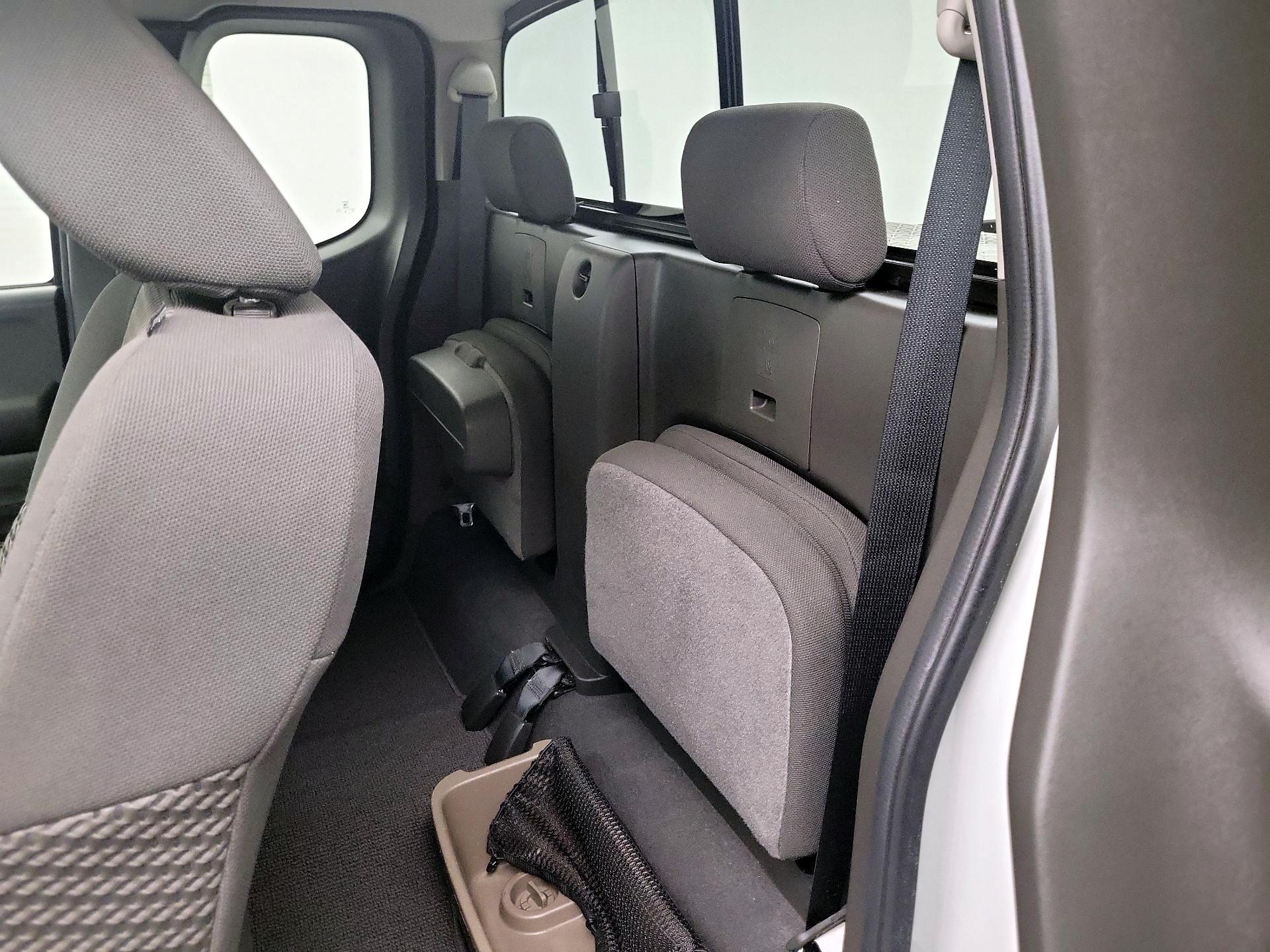 Thumbnail: 2019 Nissan Frontier - 17