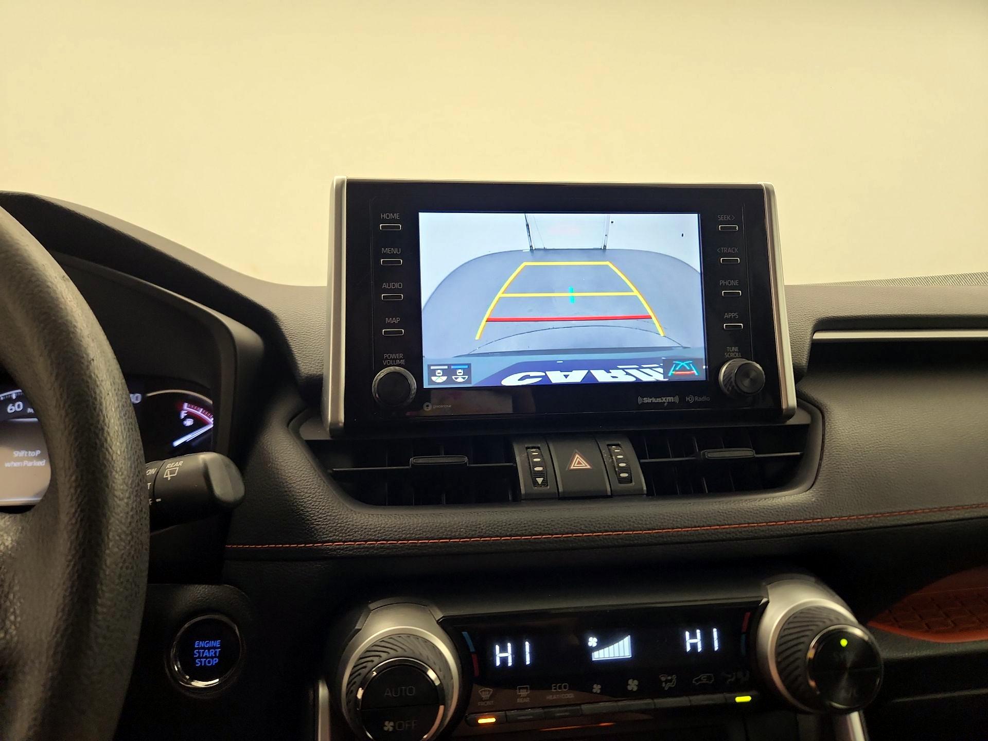 Thumbnail: 2019 Toyota RAV4 - 12