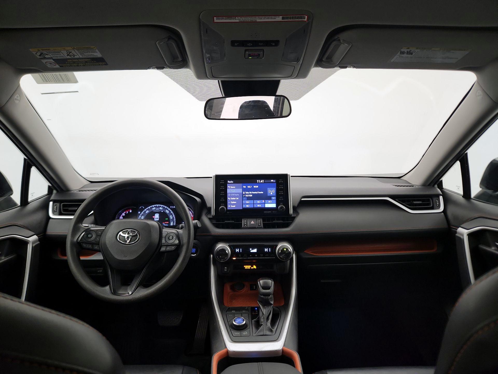 Thumbnail: 2019 Toyota RAV4 - 8