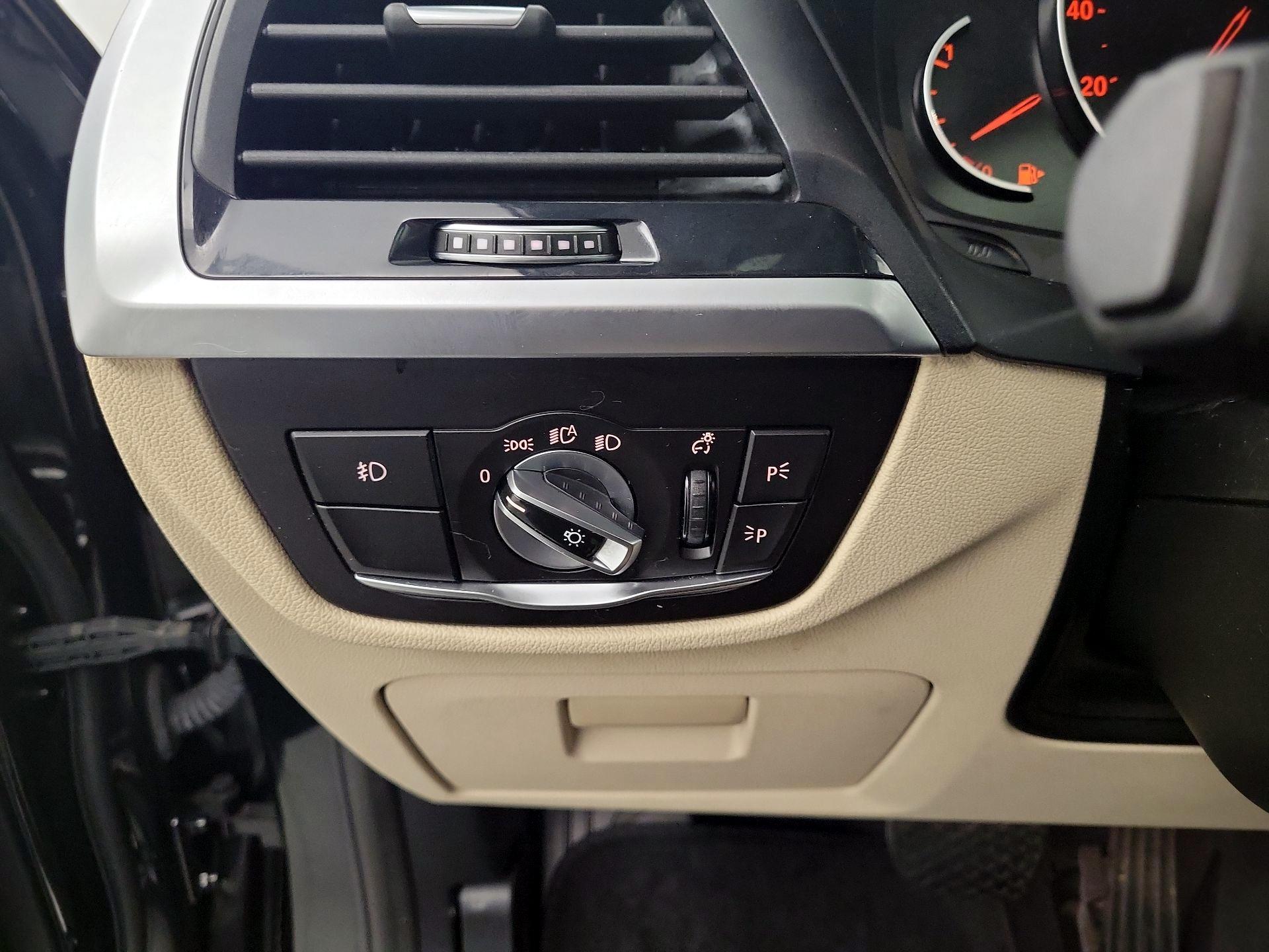 Thumbnail: 2020 BMW X3 - 11