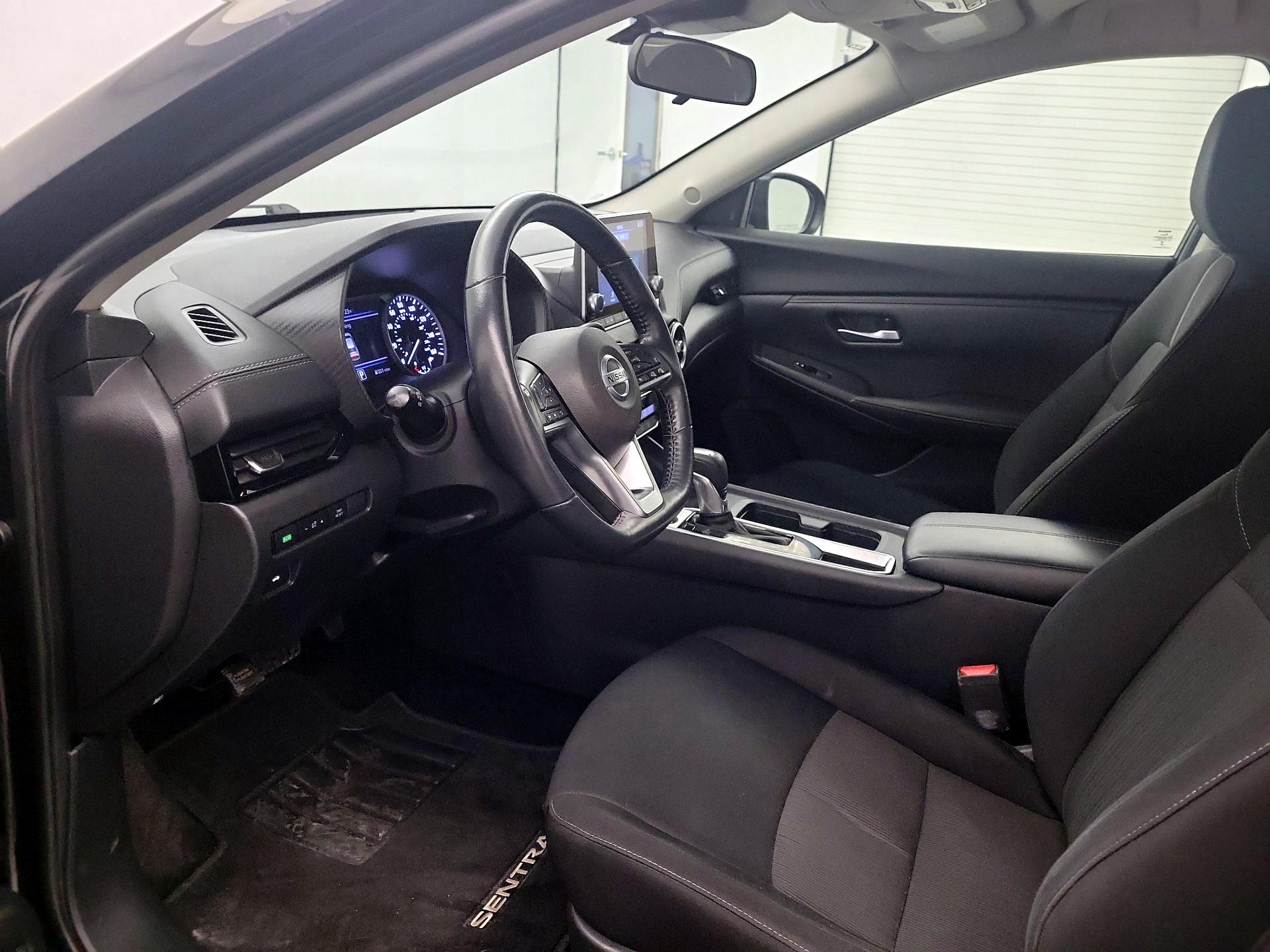 Thumbnail: 2023 Nissan Sentra - 9