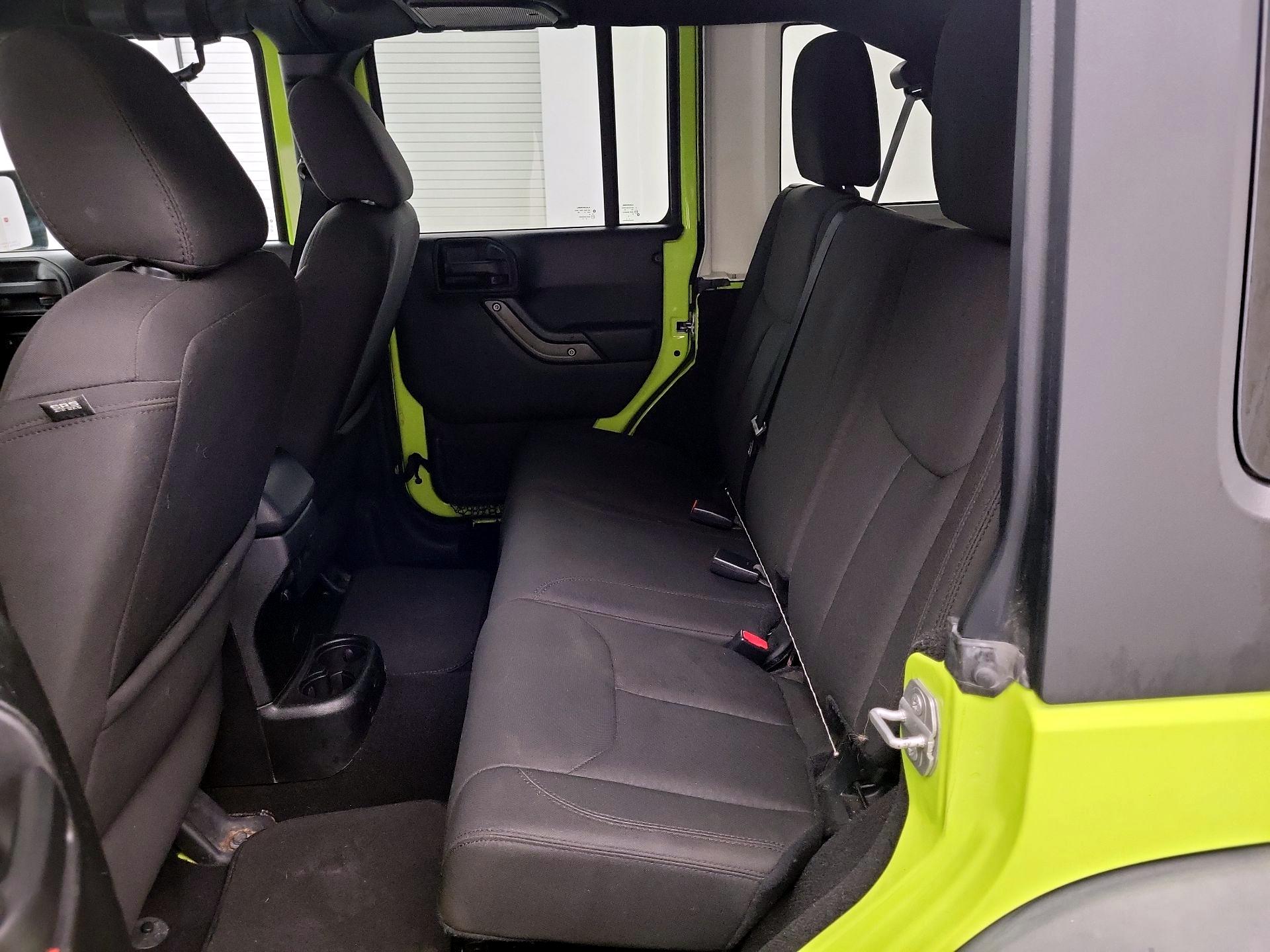 Thumbnail: 2016 Jeep Wrangler - 15