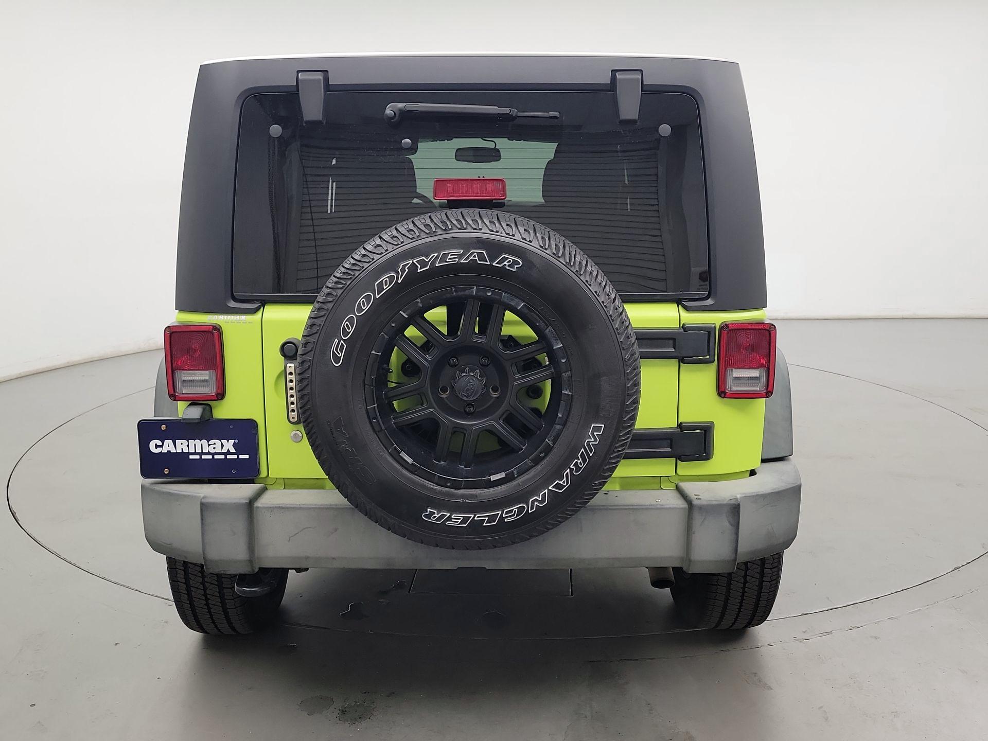 Thumbnail: 2016 Jeep Wrangler - 6