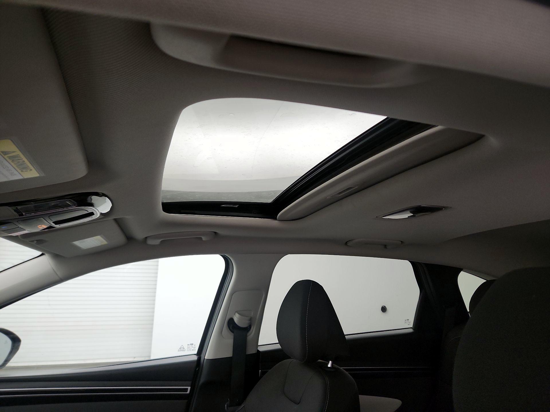 Thumbnail: 2022 Hyundai Tucson - 17