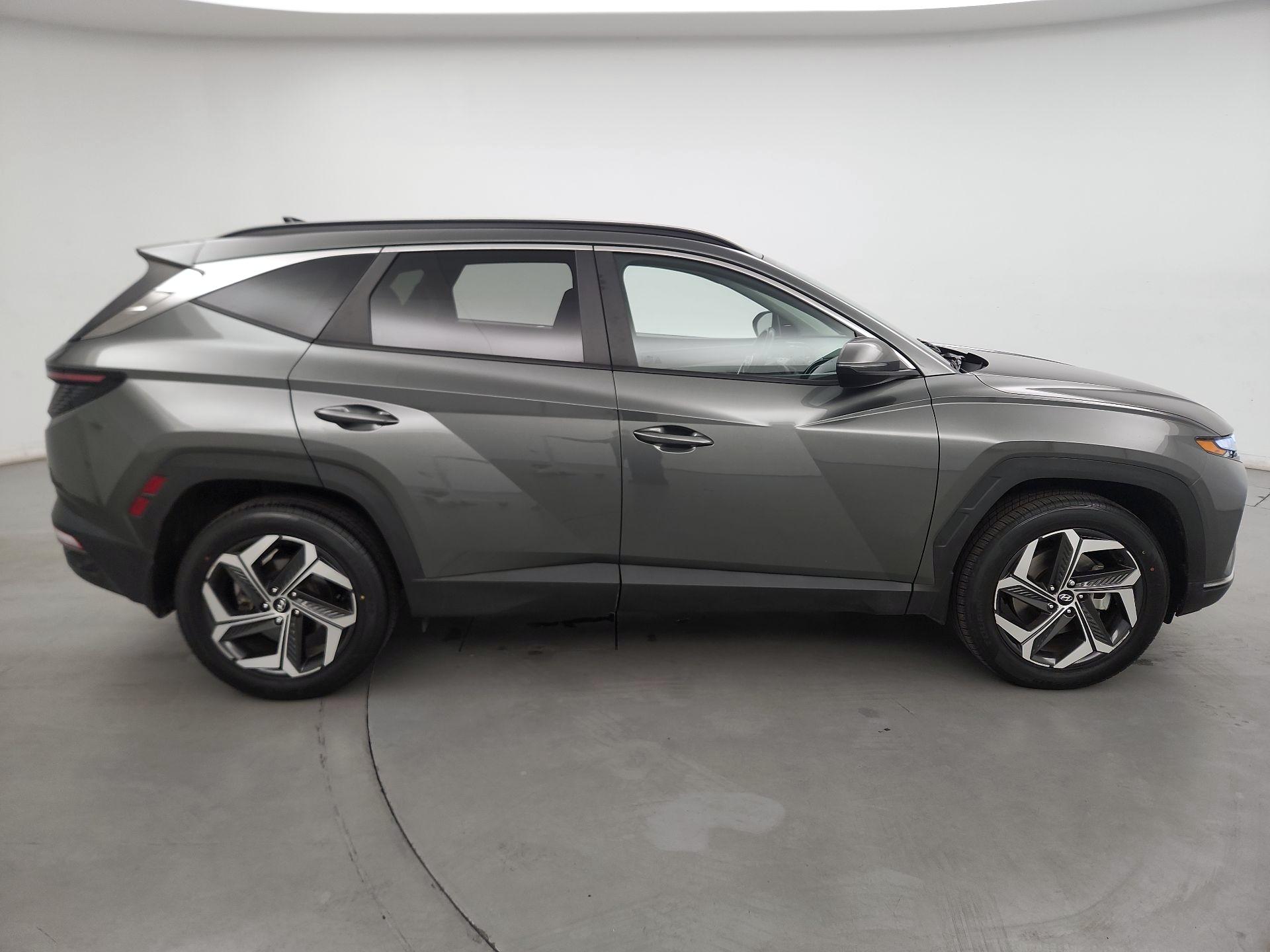 Thumbnail: 2022 Hyundai Tucson - 4