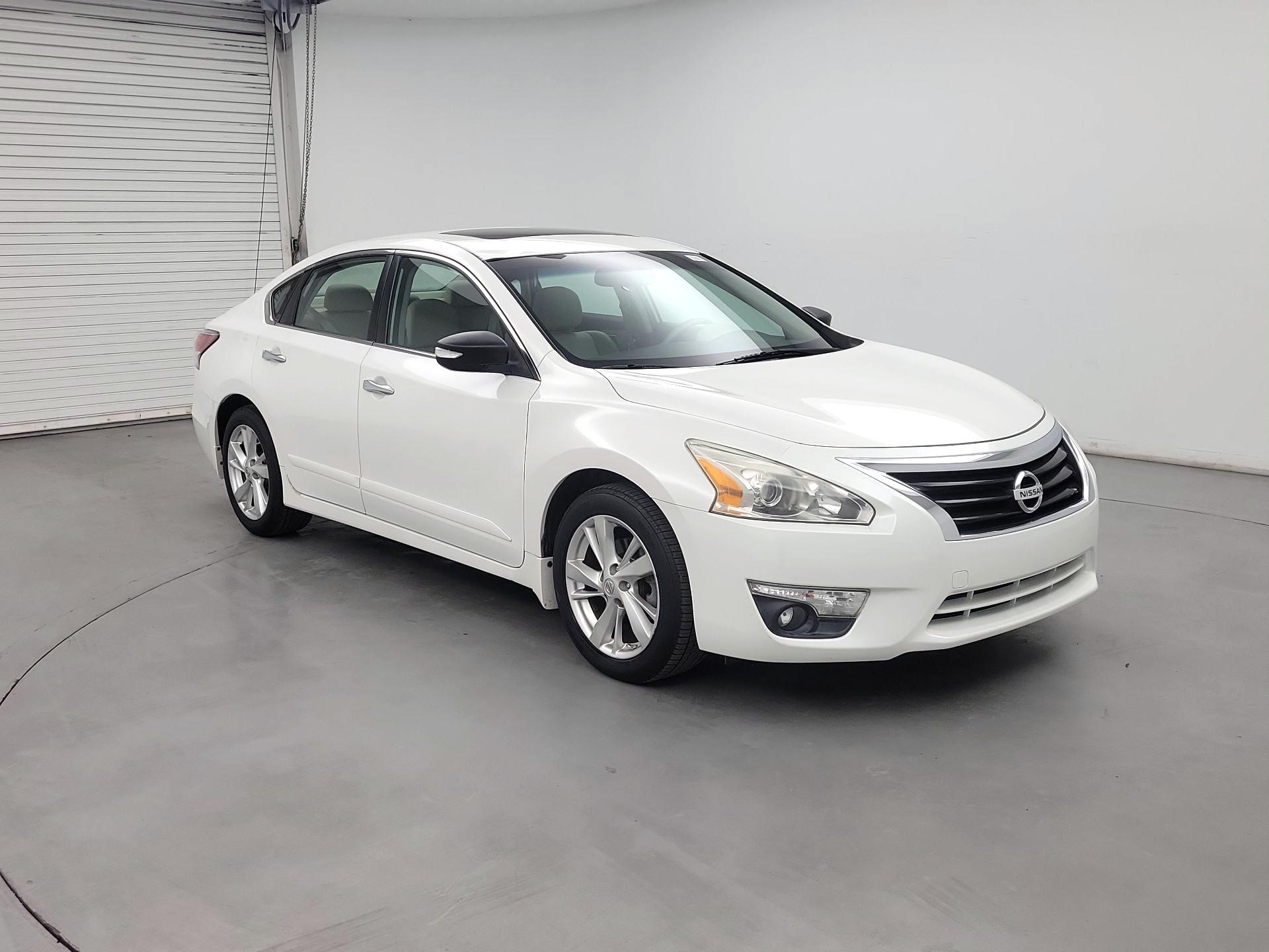 Thumbnail: 2015 Nissan Altima - 1