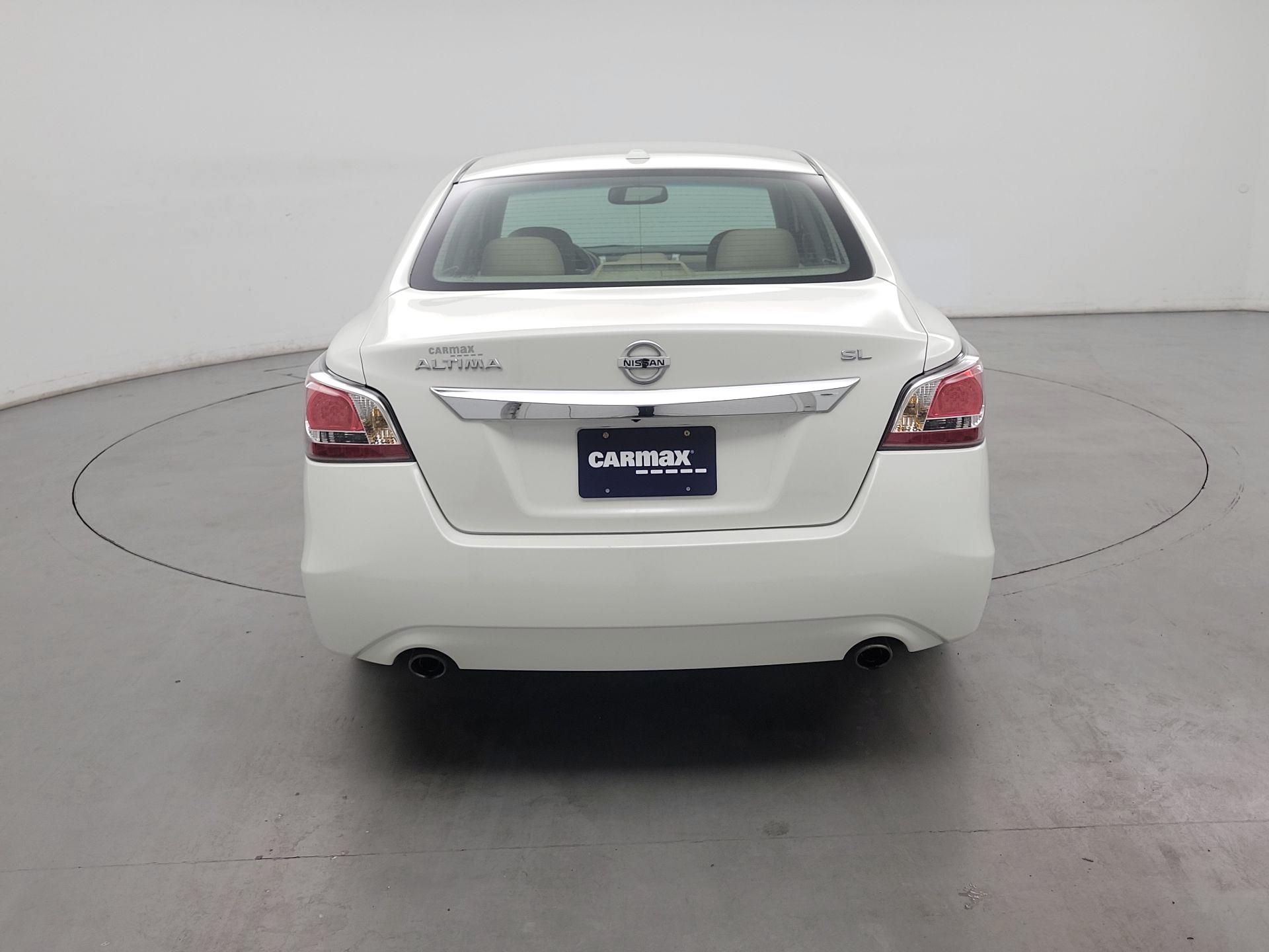 Thumbnail: 2015 Nissan Altima - 6