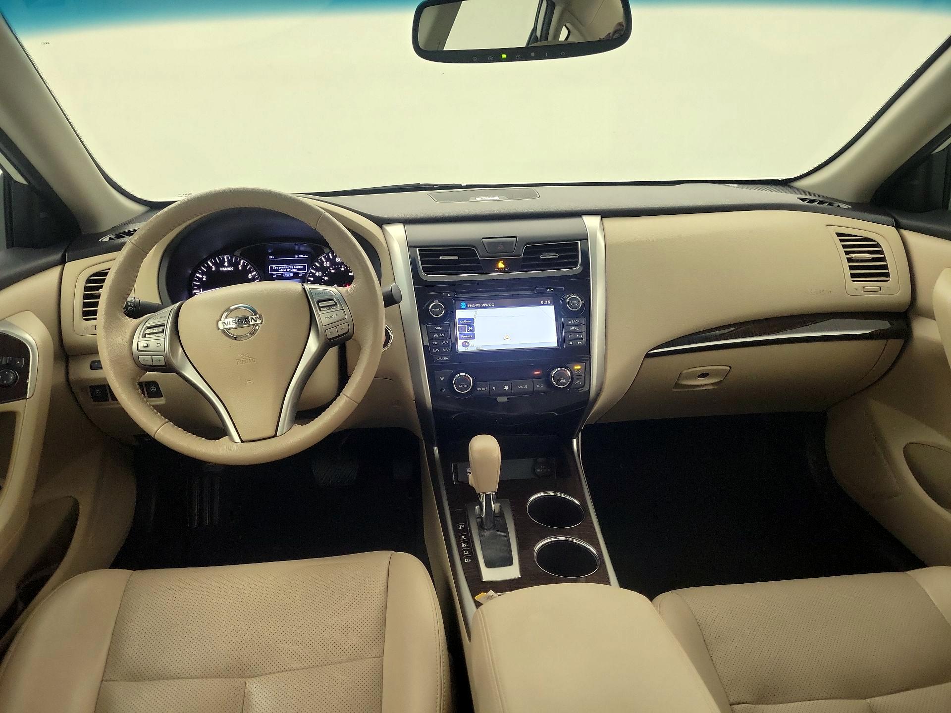 Thumbnail: 2015 Nissan Altima - 8