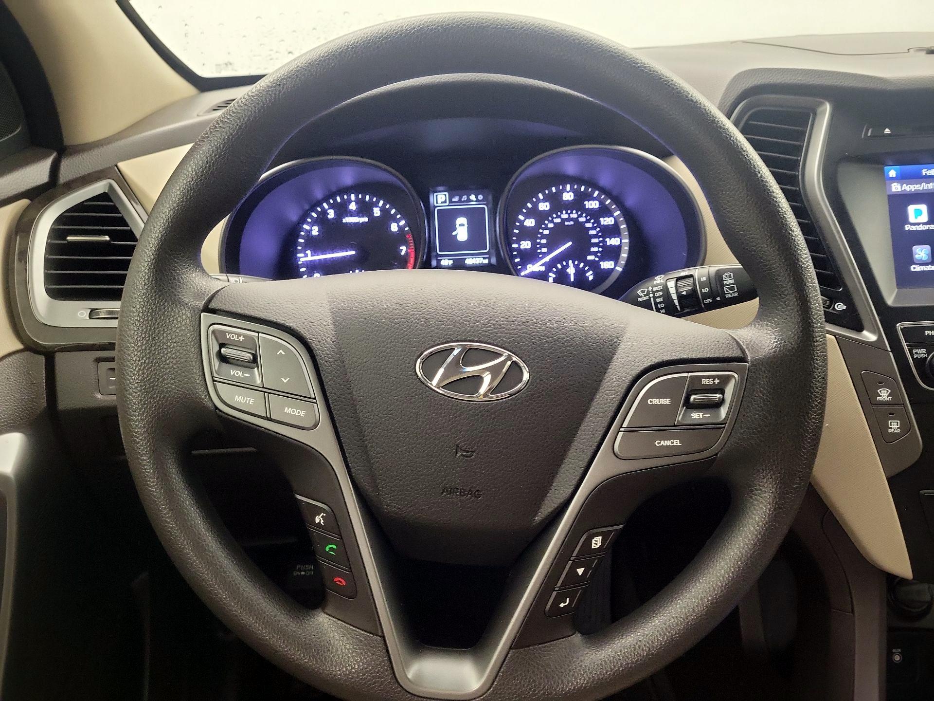 Thumbnail: 2018 Hyundai Santa Fe - 10