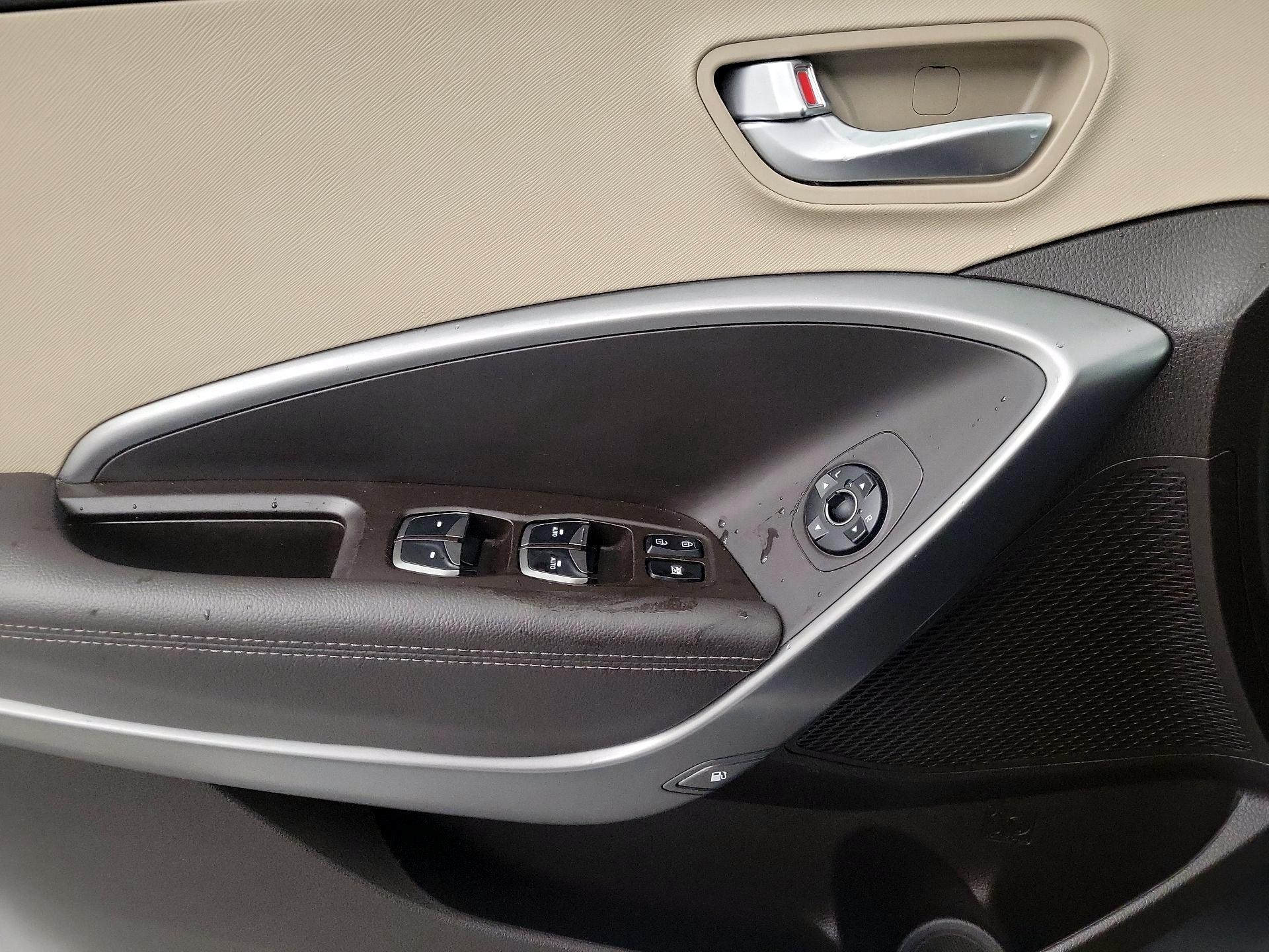 Thumbnail: 2018 Hyundai Santa Fe - 12