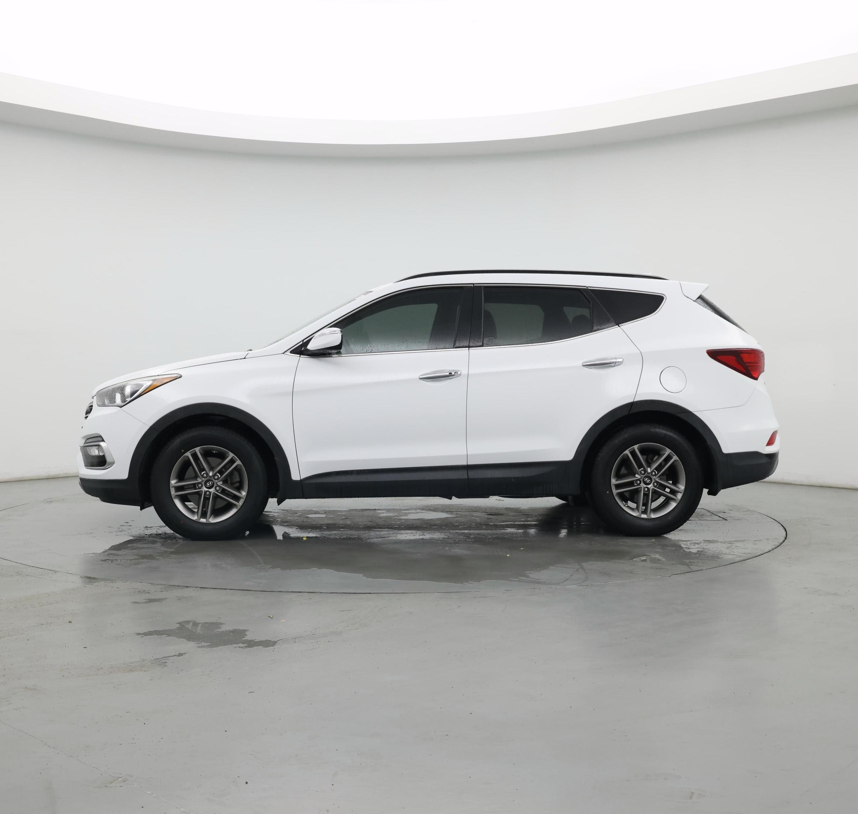 Thumbnail: 2018 Hyundai Santa Fe - 3