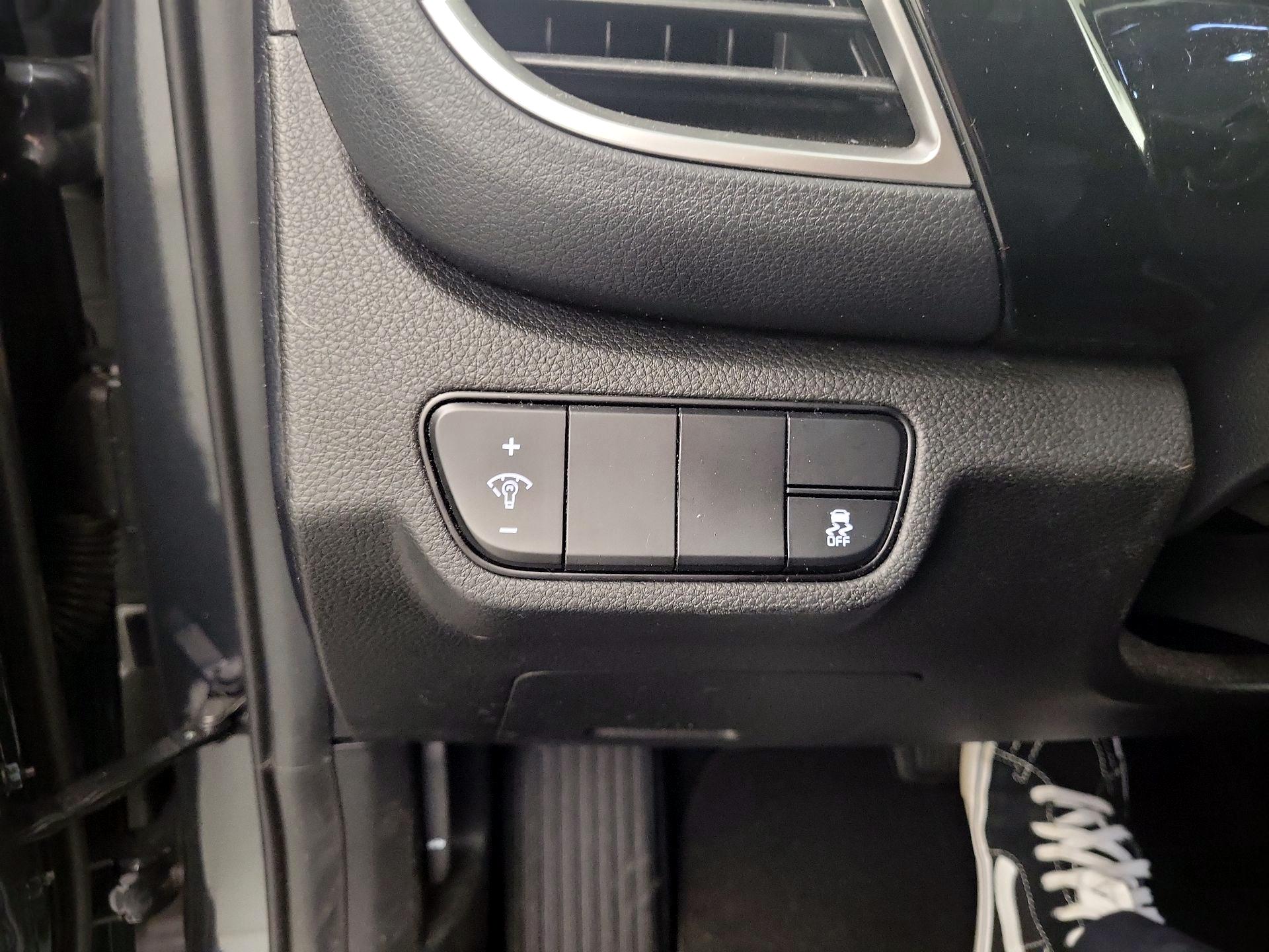 Thumbnail: 2024 Kia Seltos - 11