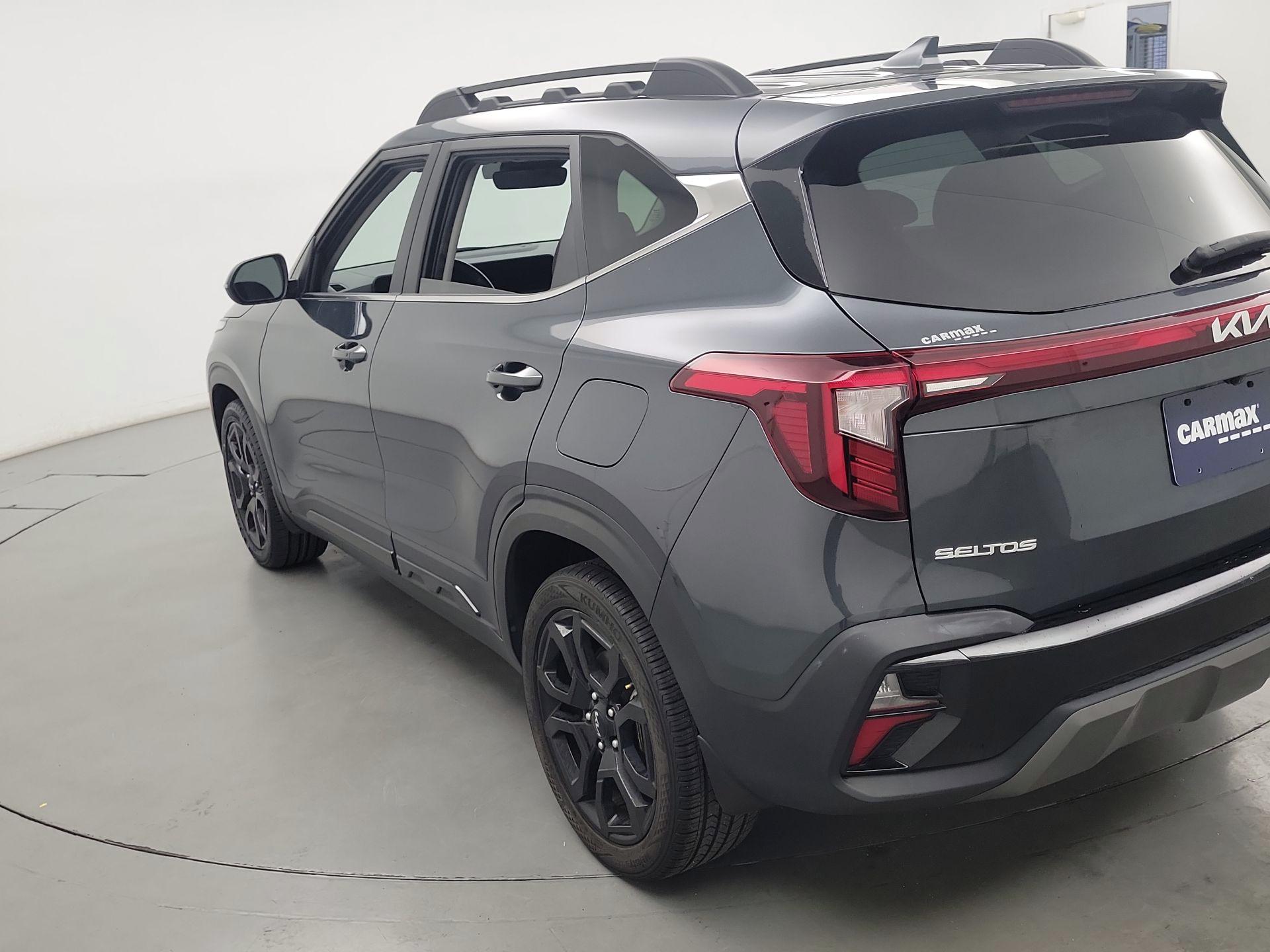 Thumbnail: 2024 Kia Seltos - 7