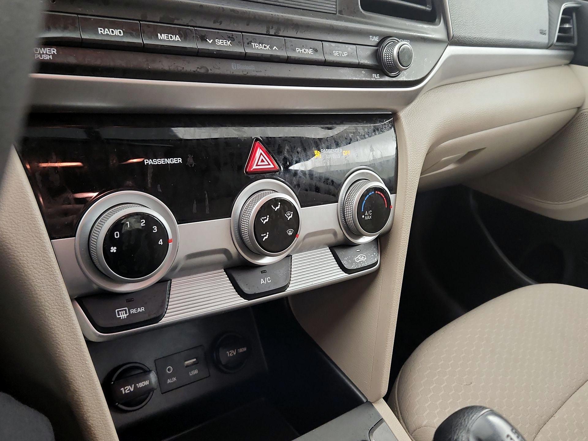 Thumbnail: 2019 Hyundai Elantra - 14