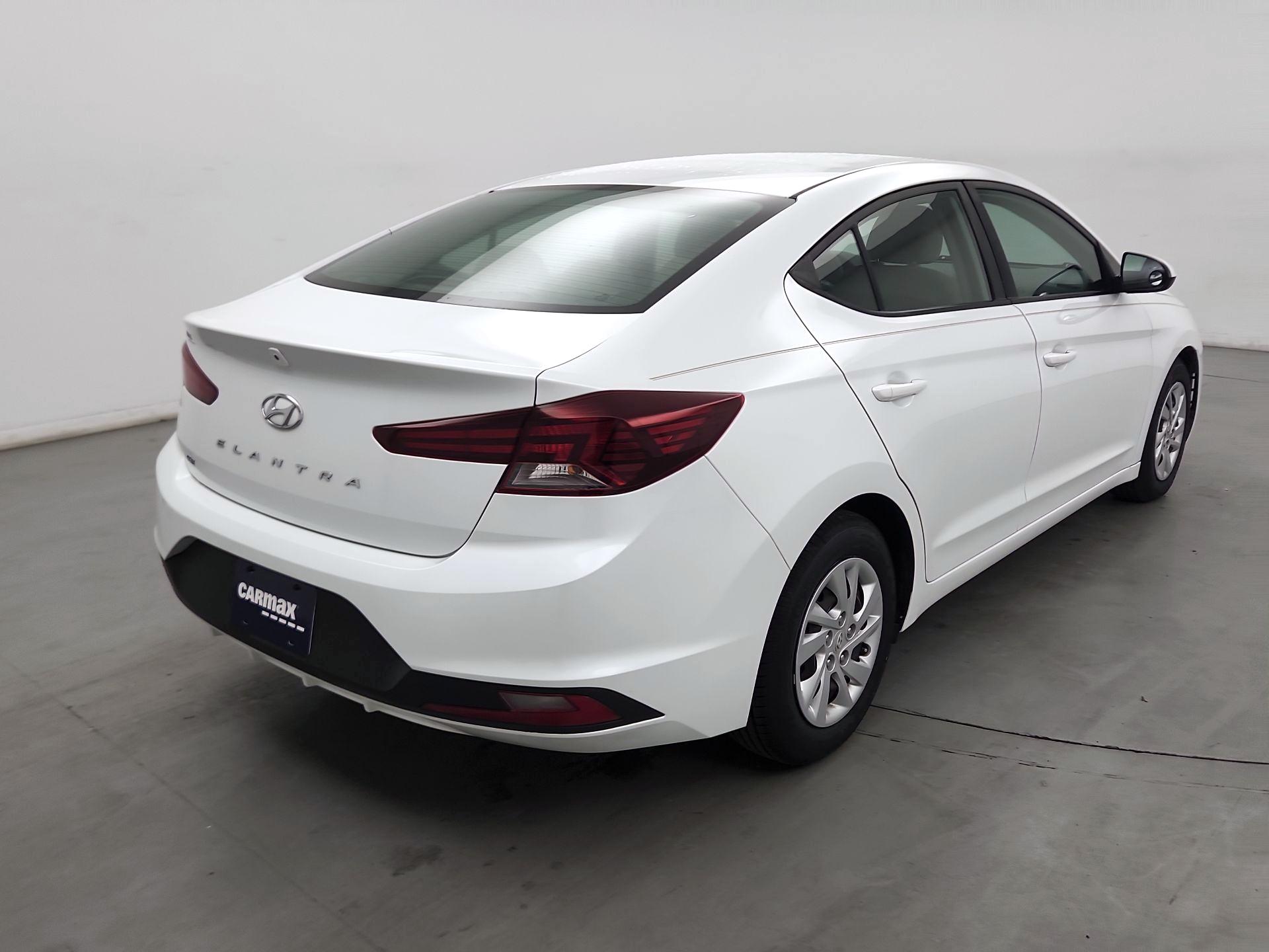 Thumbnail: 2019 Hyundai Elantra - 5