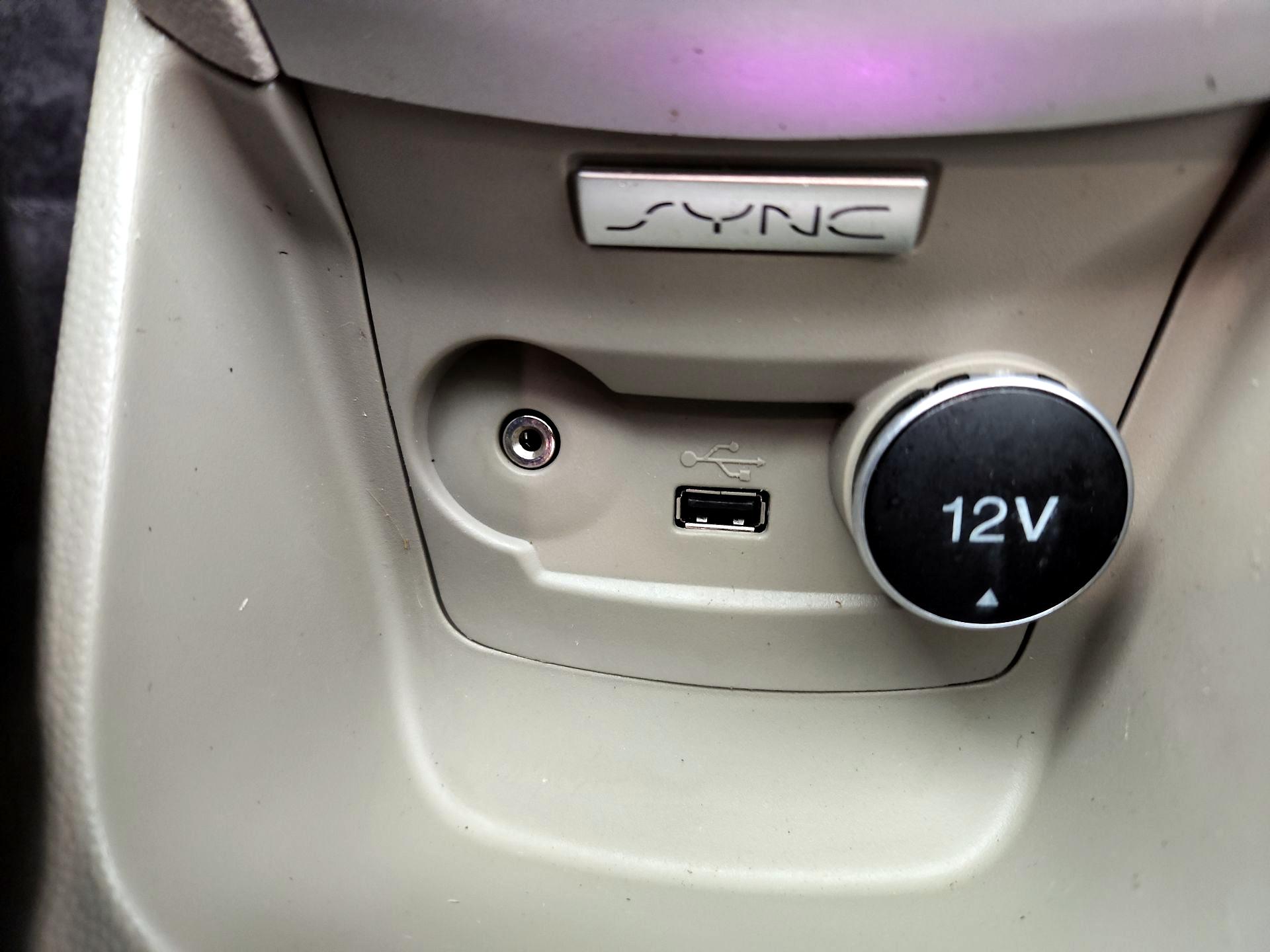 Thumbnail: 2016 Ford Fiesta - 15