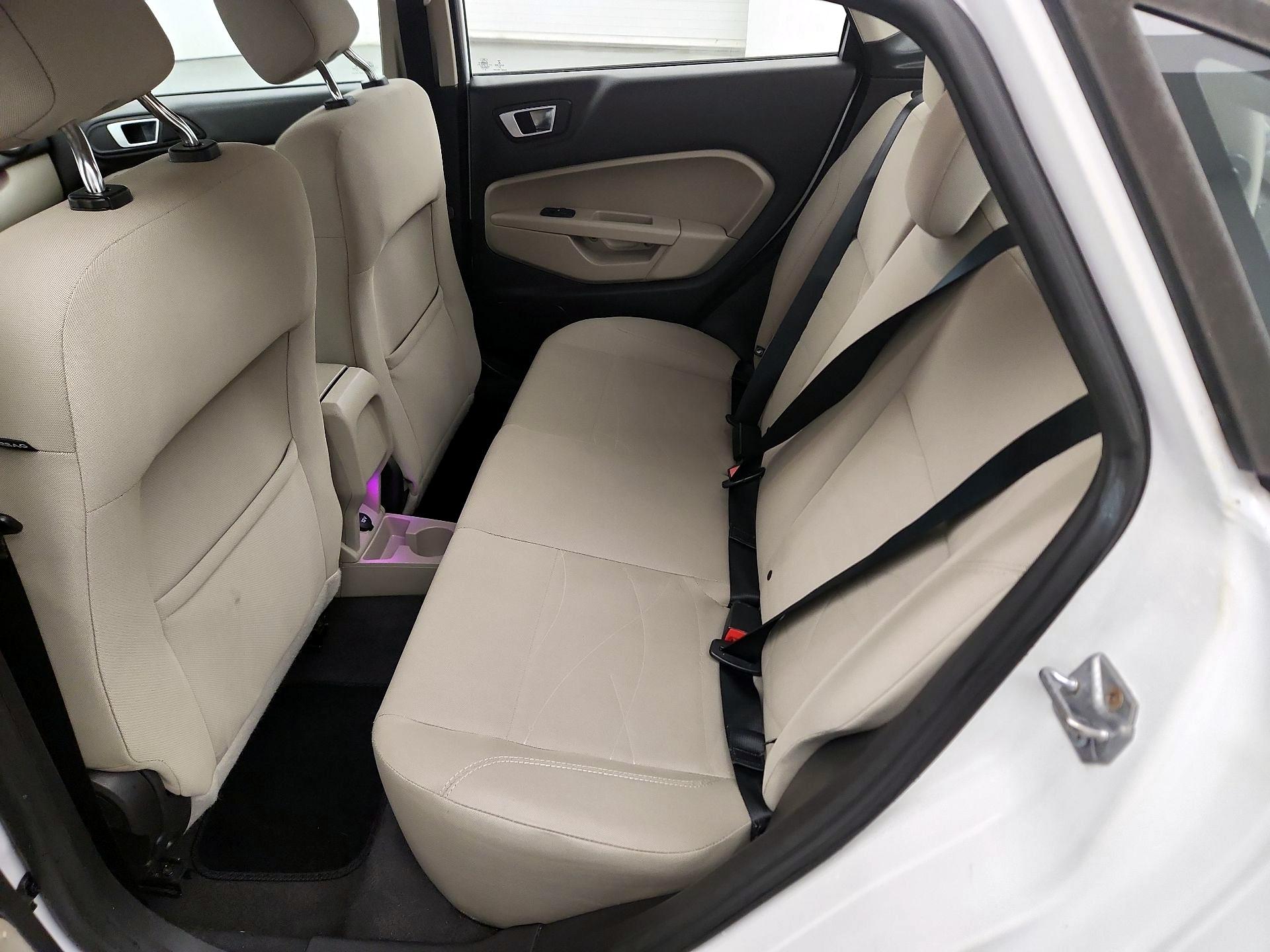 Thumbnail: 2016 Ford Fiesta - 16