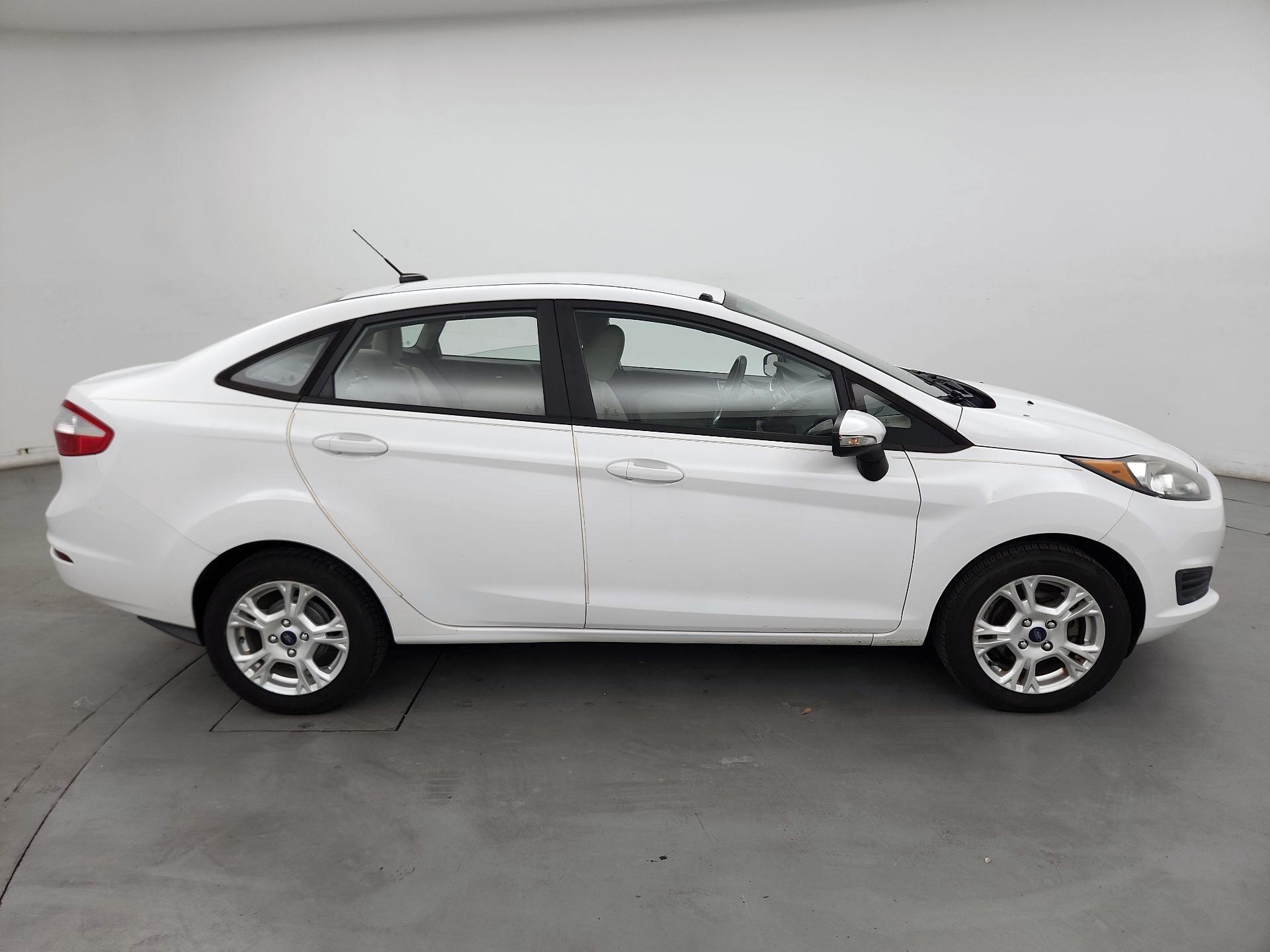 Thumbnail: 2016 Ford Fiesta - 4