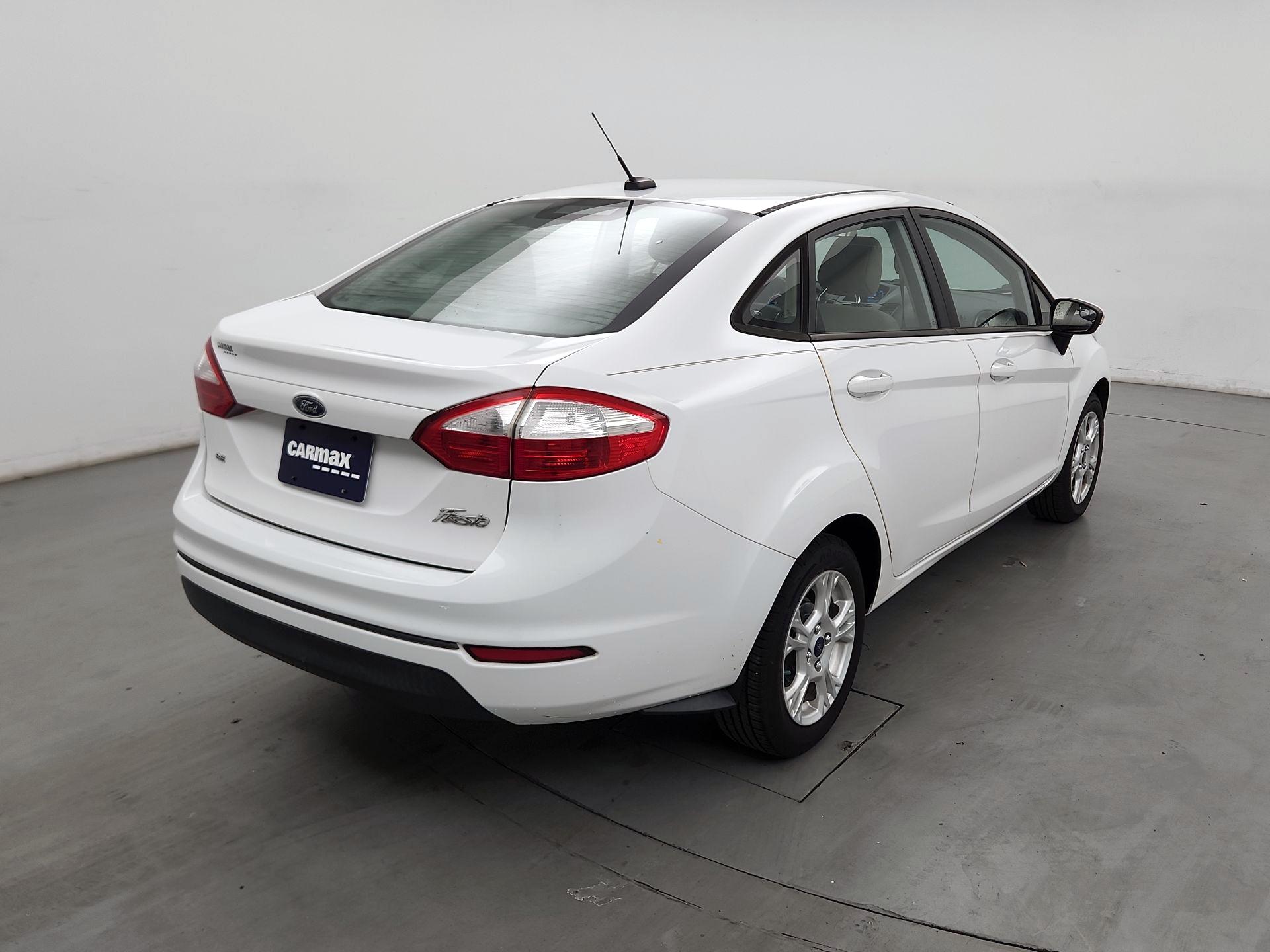 Thumbnail: 2016 Ford Fiesta - 5