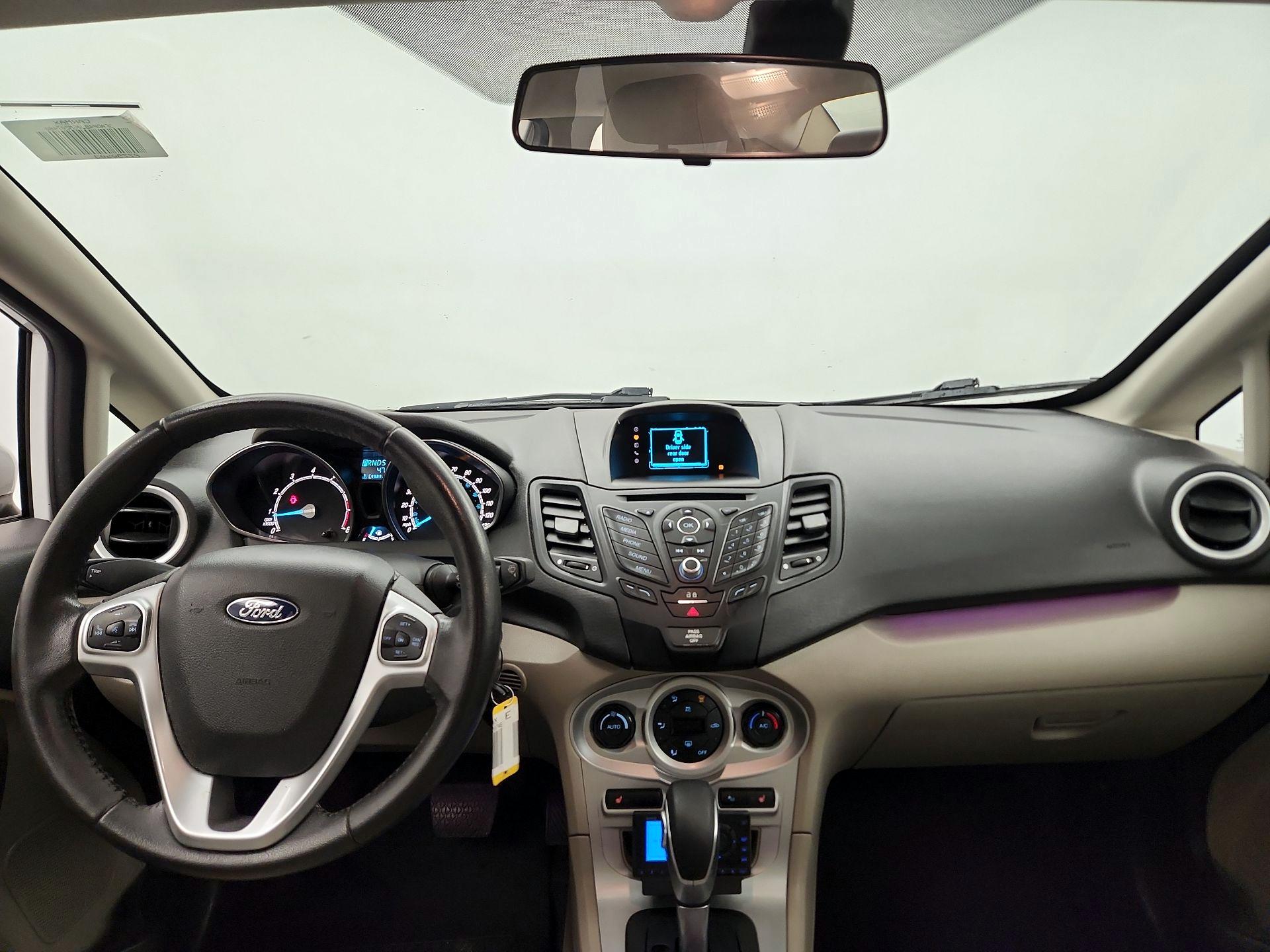 Thumbnail: 2016 Ford Fiesta - 8