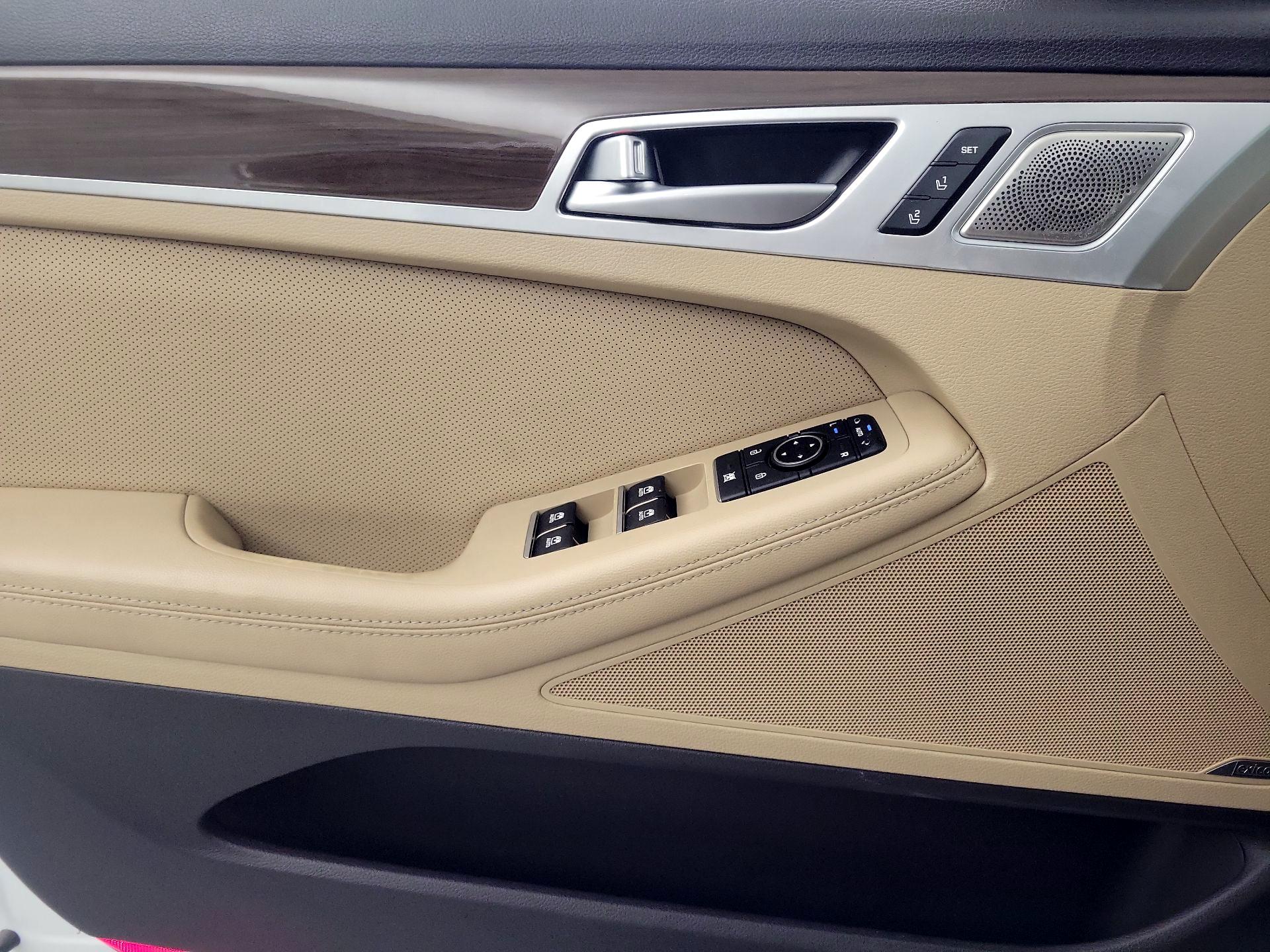 Thumbnail: 2018 Genesis G80 - 12