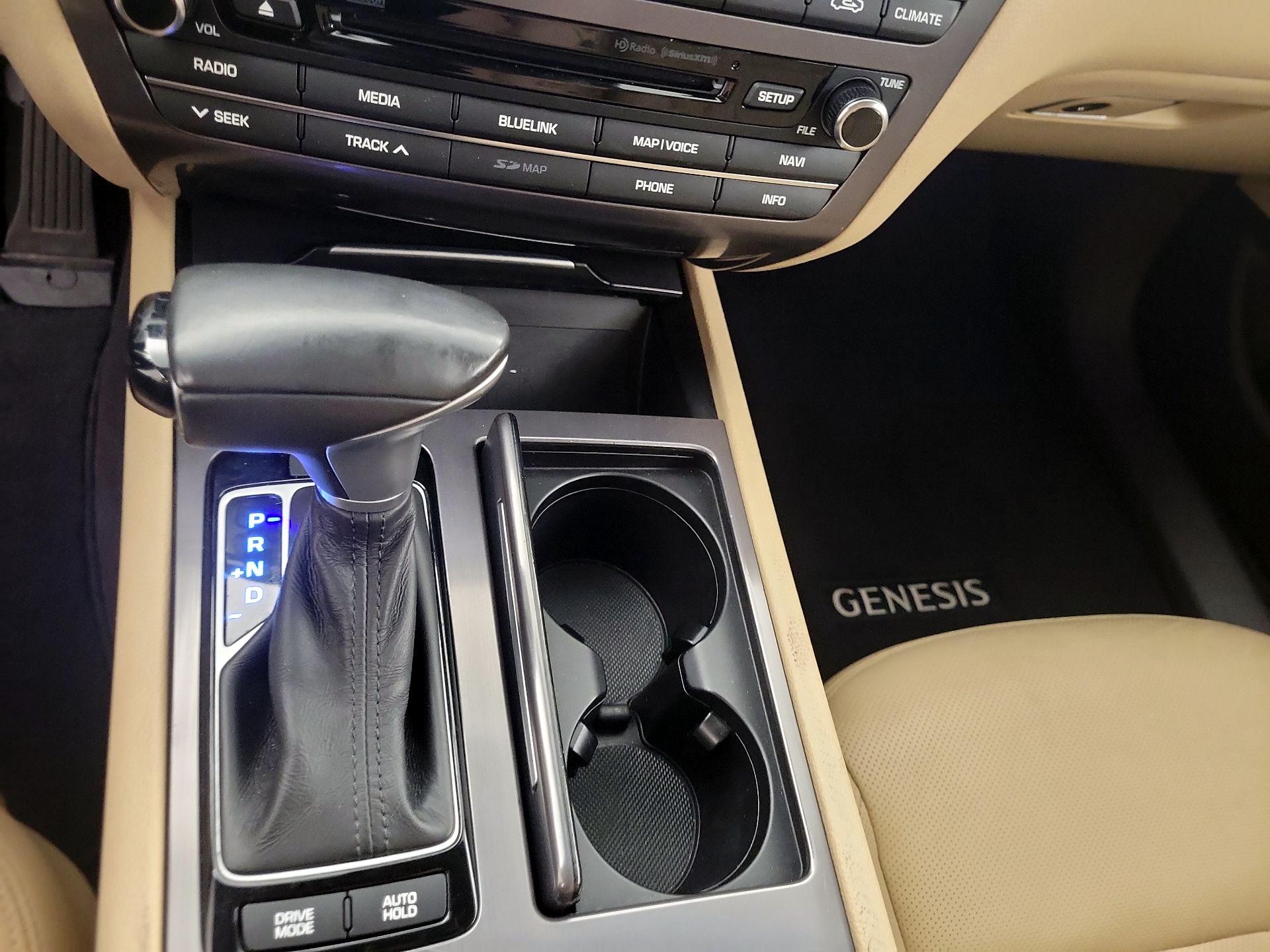 Thumbnail: 2018 Genesis G80 - 17