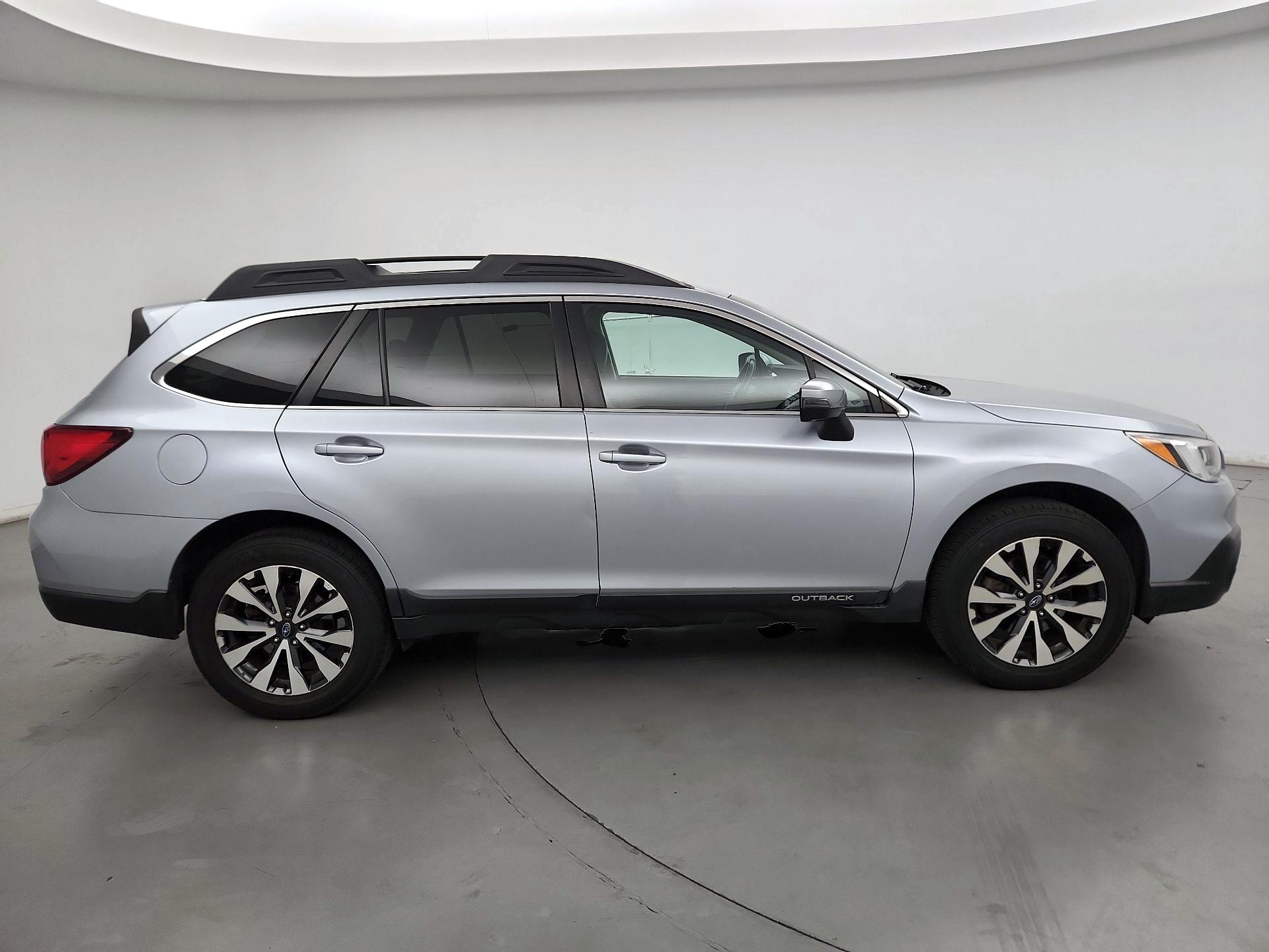 Thumbnail: 2015 Subaru Outback - 4
