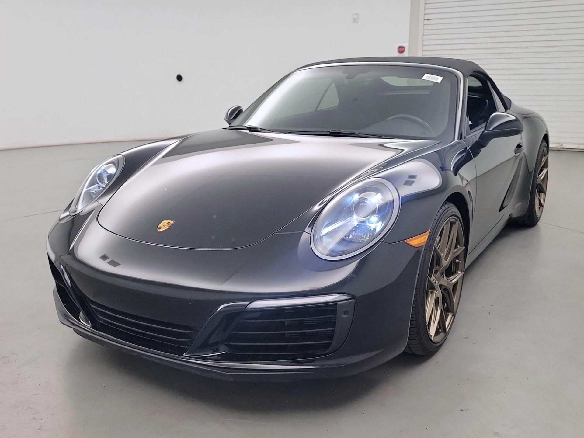 Thumbnail: 2019 Porsche 911 - 3