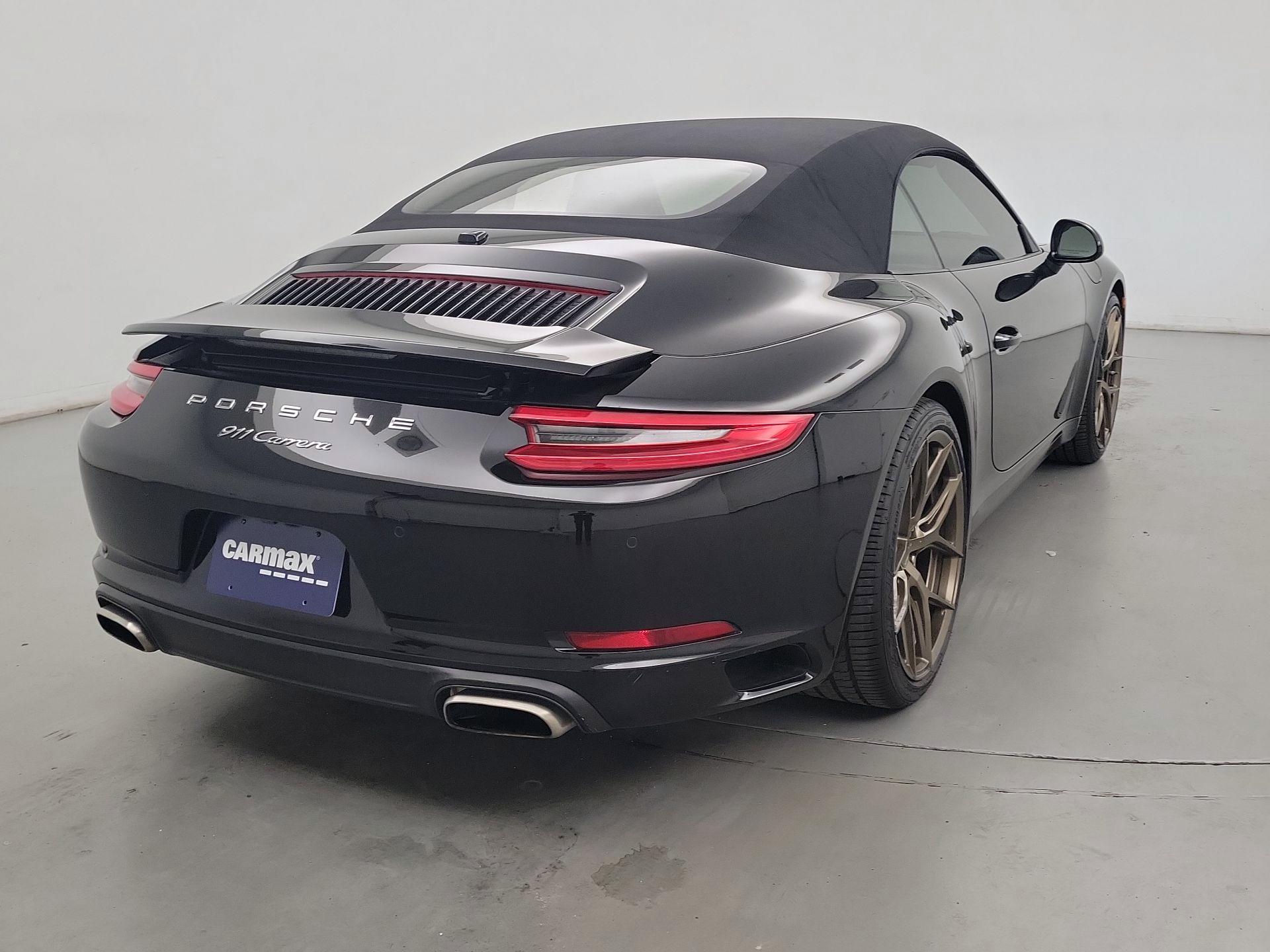 Thumbnail: 2019 Porsche 911 - 5