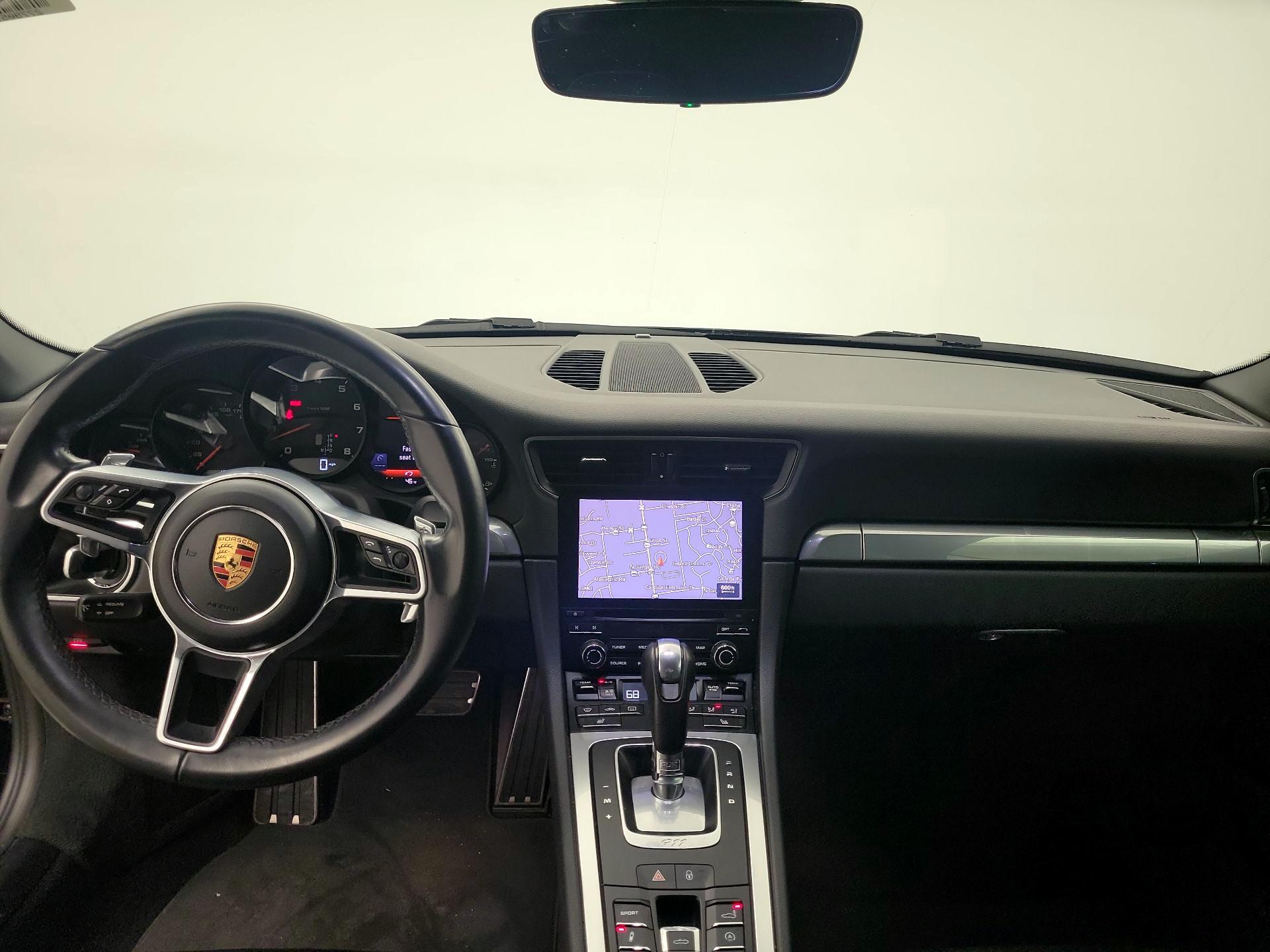 Thumbnail: 2019 Porsche 911 - 8